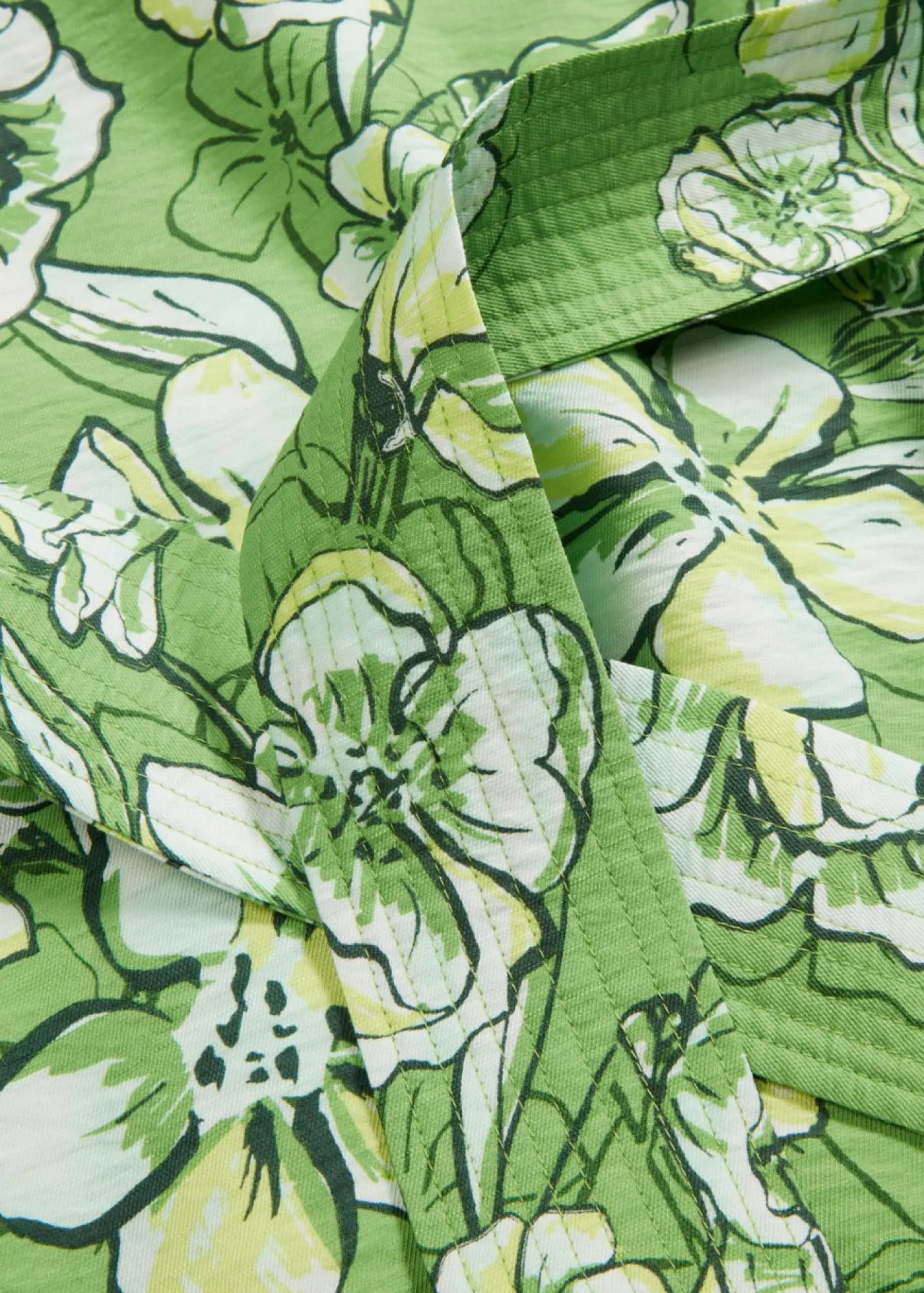 bonprix bonprix Vestido corto de suave mezcla de viscosa Verde trébol de flores