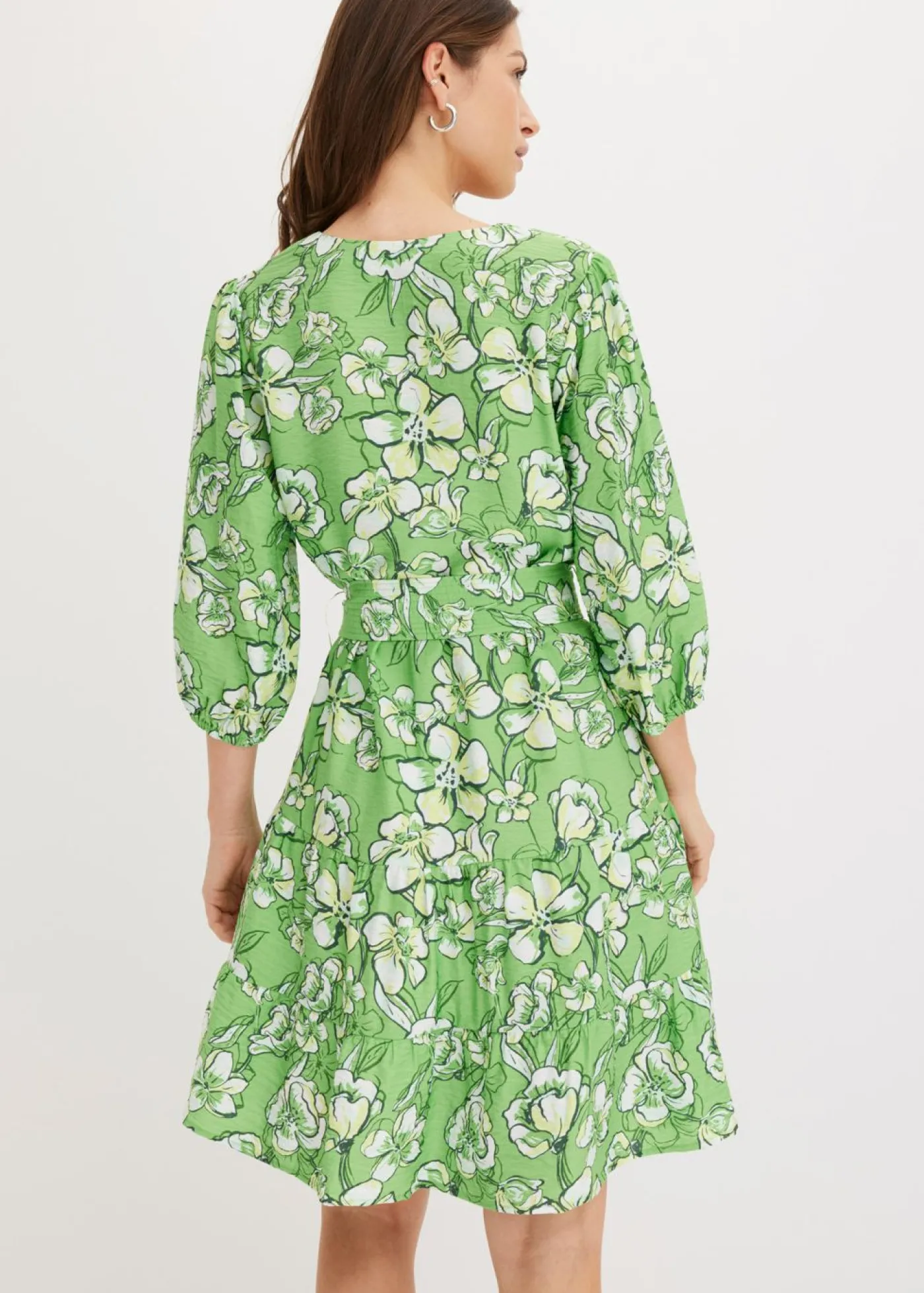 bonprix bonprix Vestido corto de suave mezcla de viscosa Verde trébol de flores