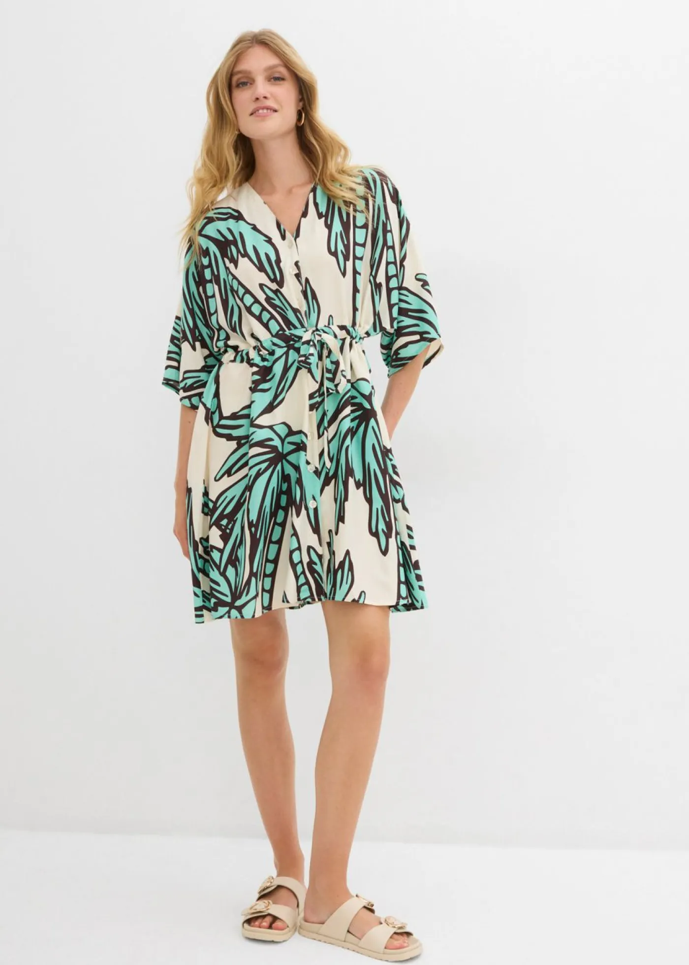 bonprix bonprix Vestido corto de viscosa fluida con mangas tipo kimono crudo-marrón oscuro-azul mentol Outlet