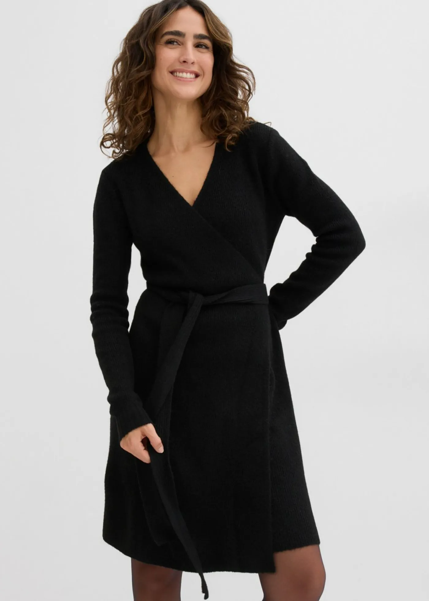 bonprix bonprix Vestido cruzado de punto para durante y después del embarazo Negro Online