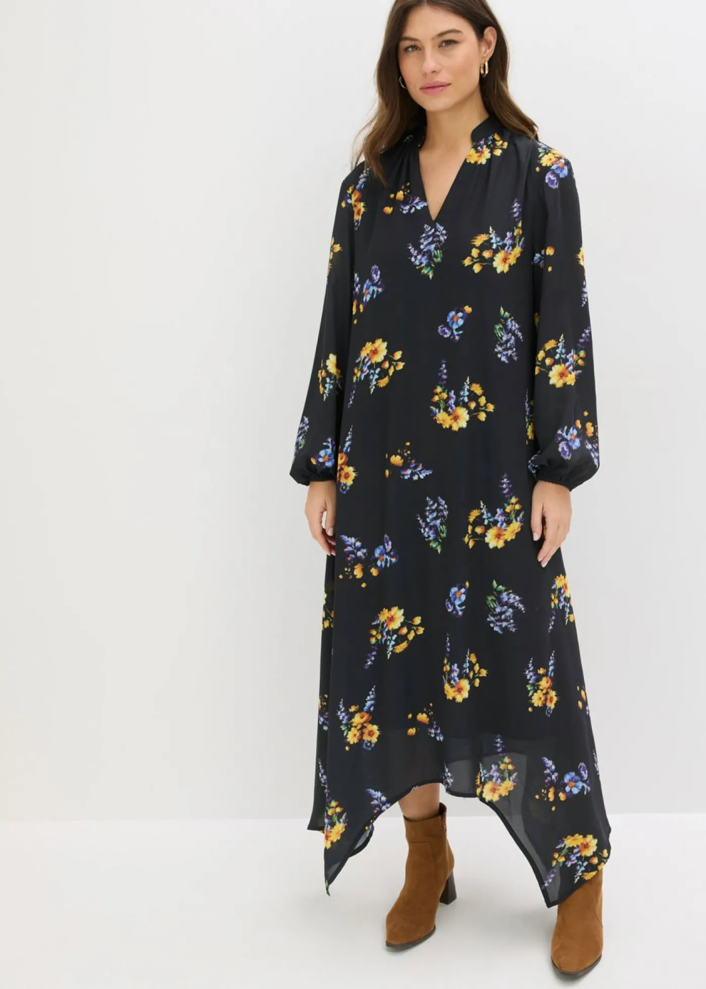 bonprix bonprix Vestido de gasa Negro con flores