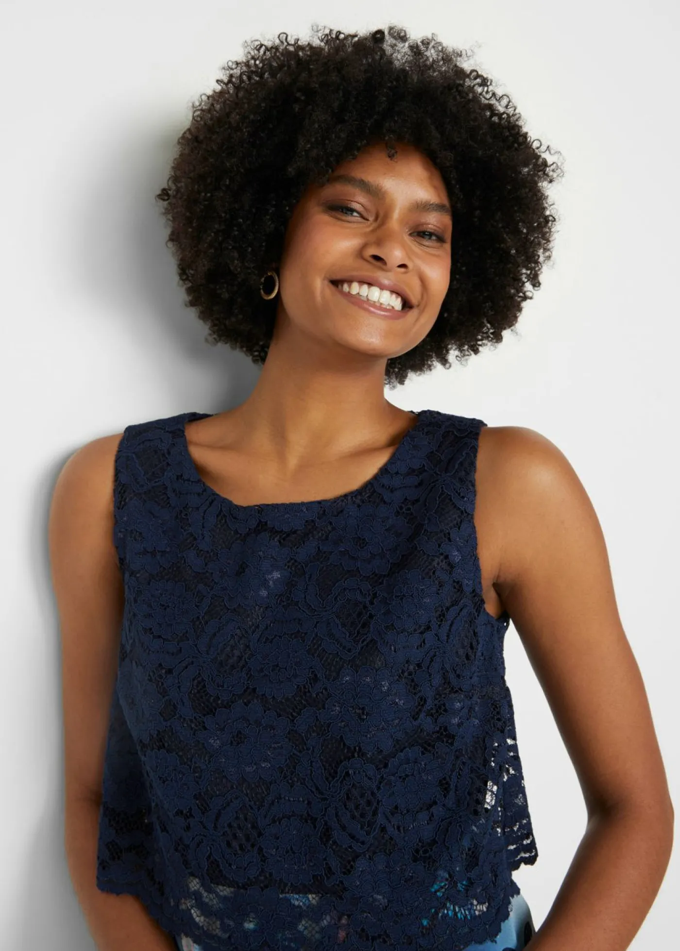 bonprix bonprix Vestido de gasa con encaje fino azul marino con flores Hot