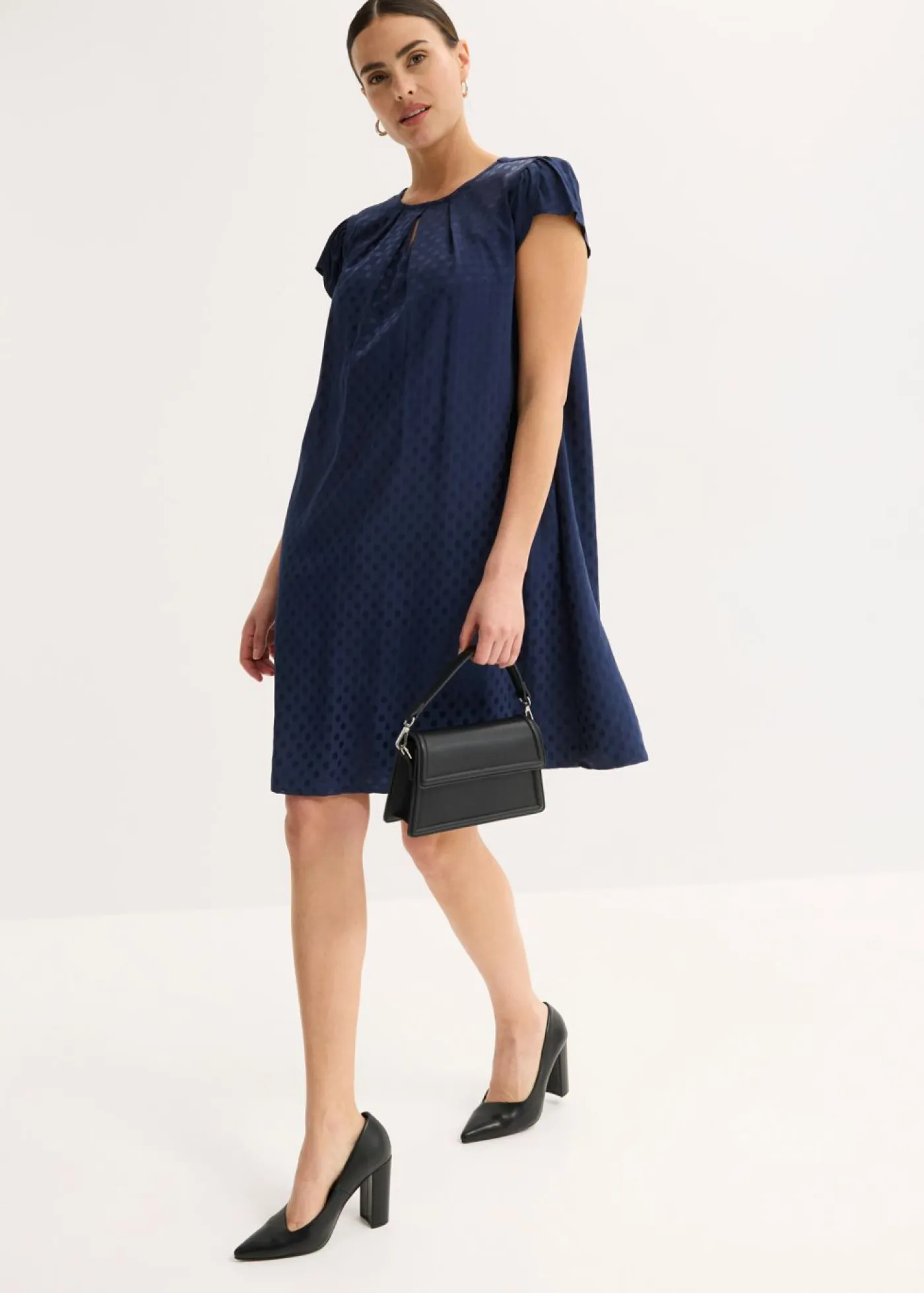 bonprix bonprix Vestido de jacquard con pinzas azul marino topos Clearance