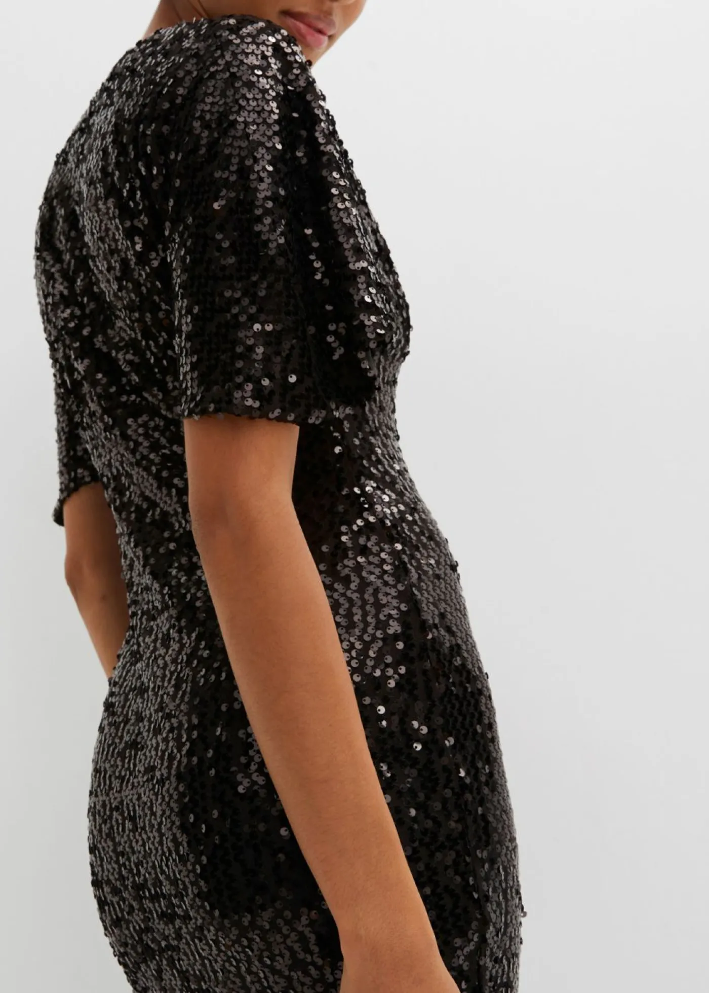 bonprix bonprix Vestido de lentejuelas con escote profundo Negro Best