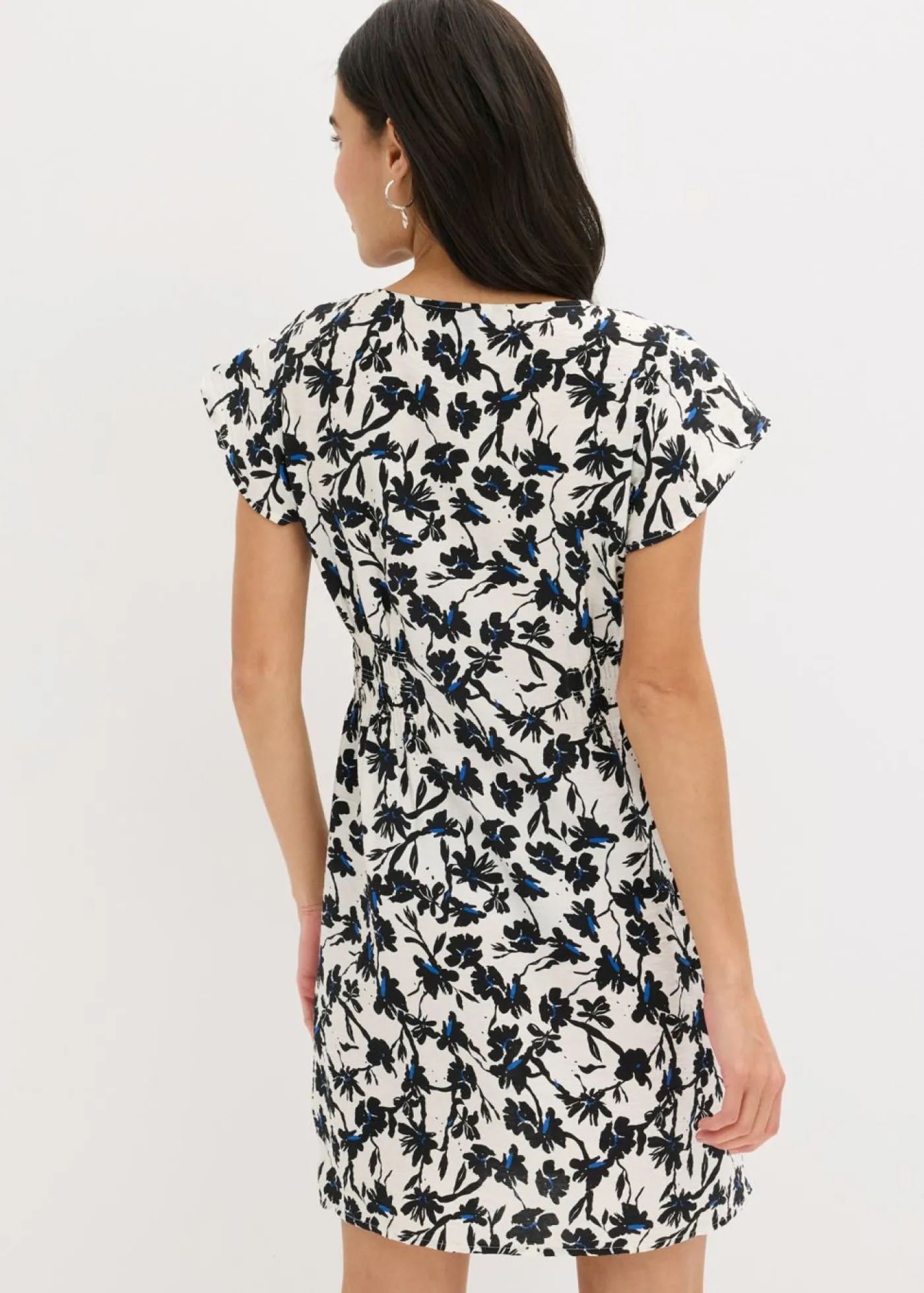 bonprix bonprix Vestido de material estructurado con mangas de murciélago Blanco lana-negro