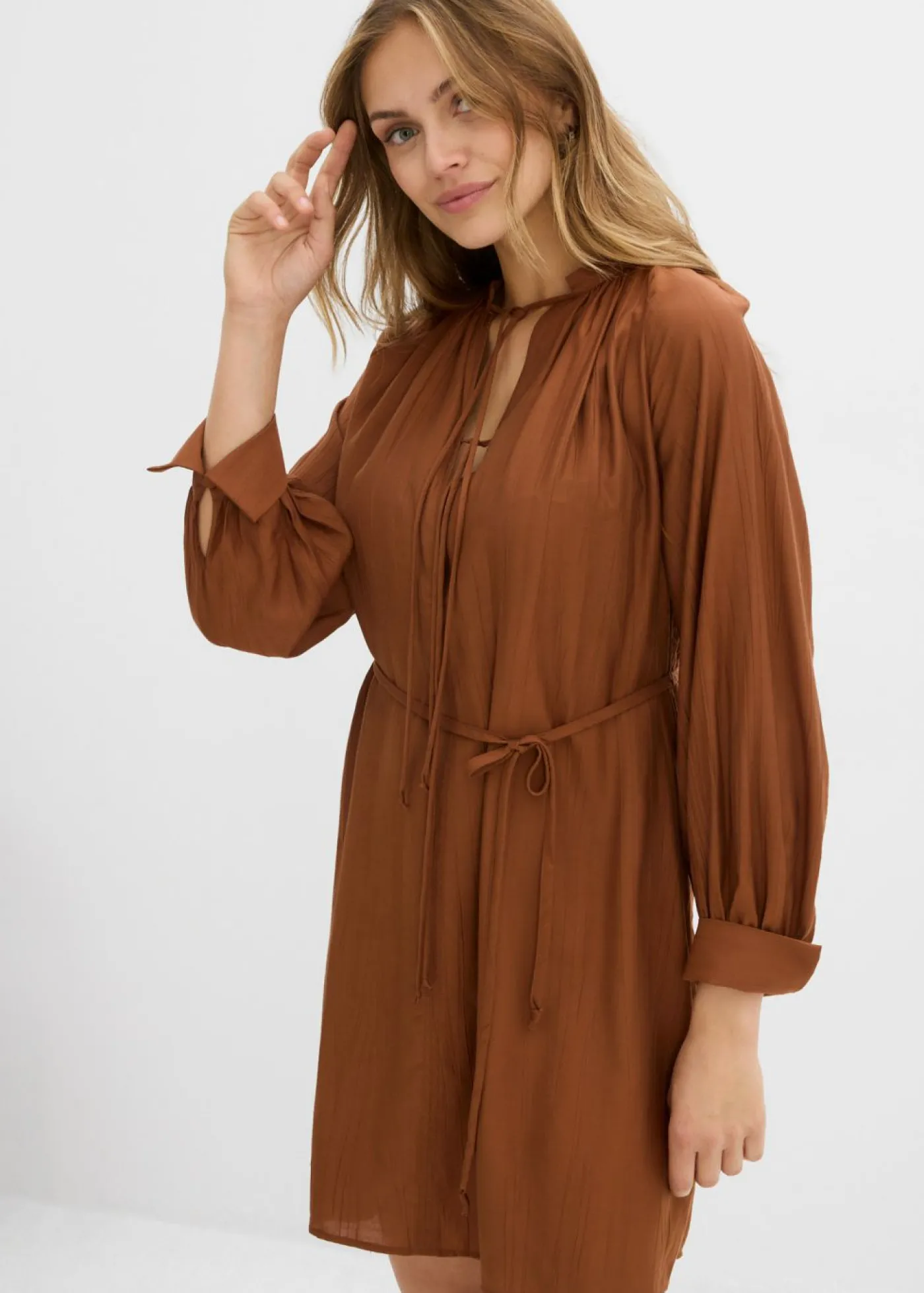 bonprix bonprix Vestido de maternidad y camisa de lactancia de viscosa fluida marrón ladrillo Clearance