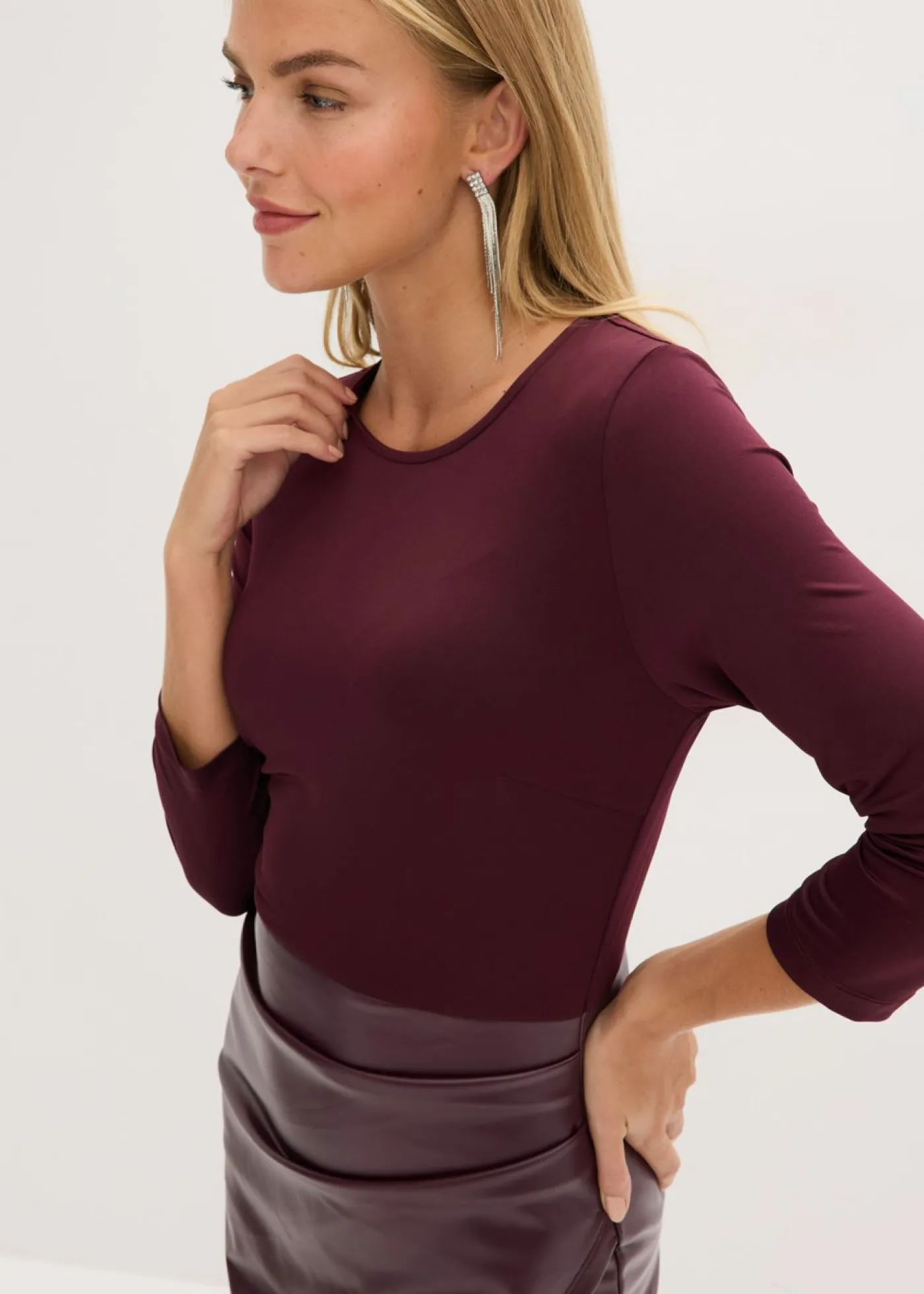bonprix bonprix Vestido de piel sintética con parte superior de punto rojo burdeos Online