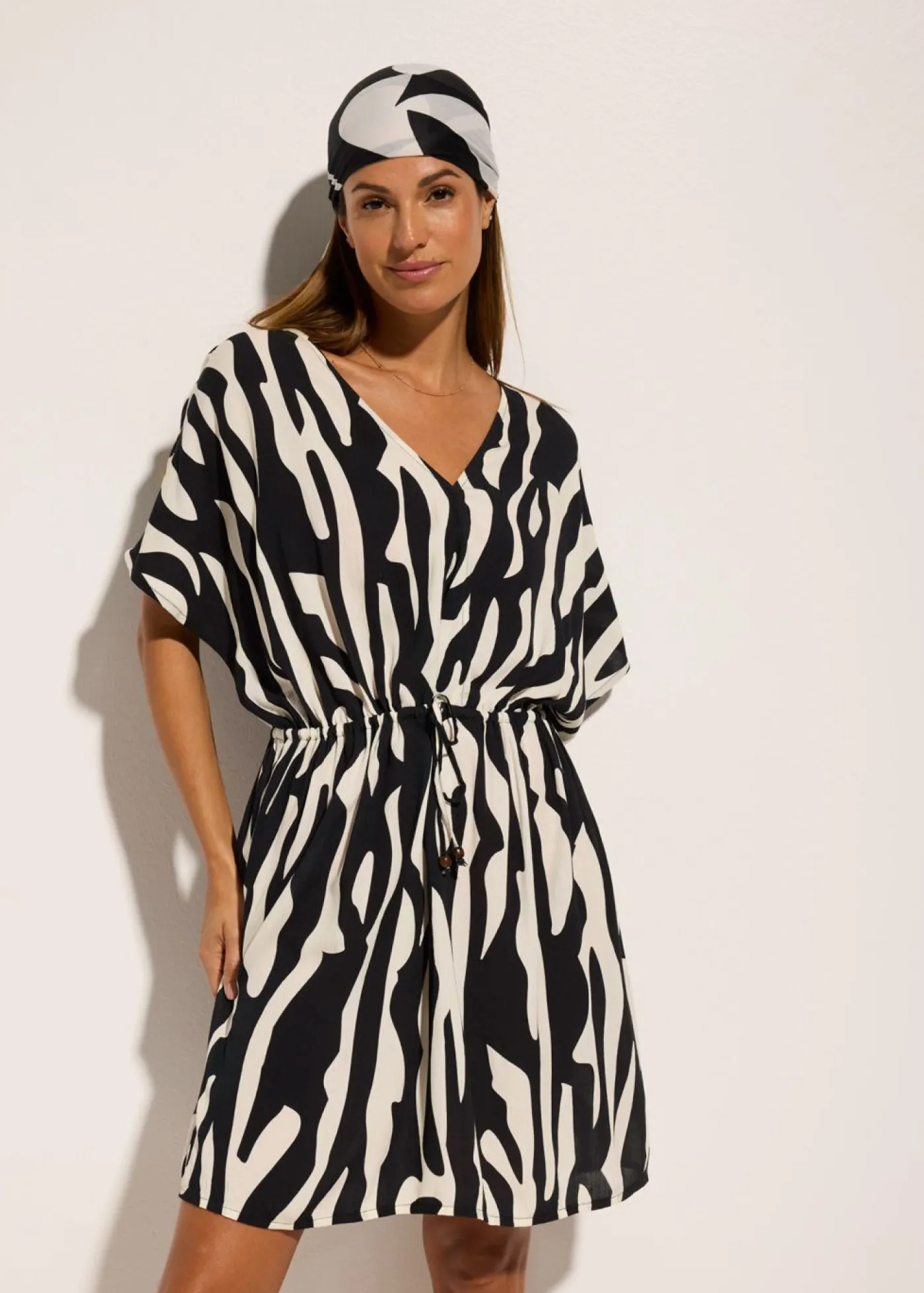 bonprix bonprix Vestido de playa de viscosa Negro-beige Sale