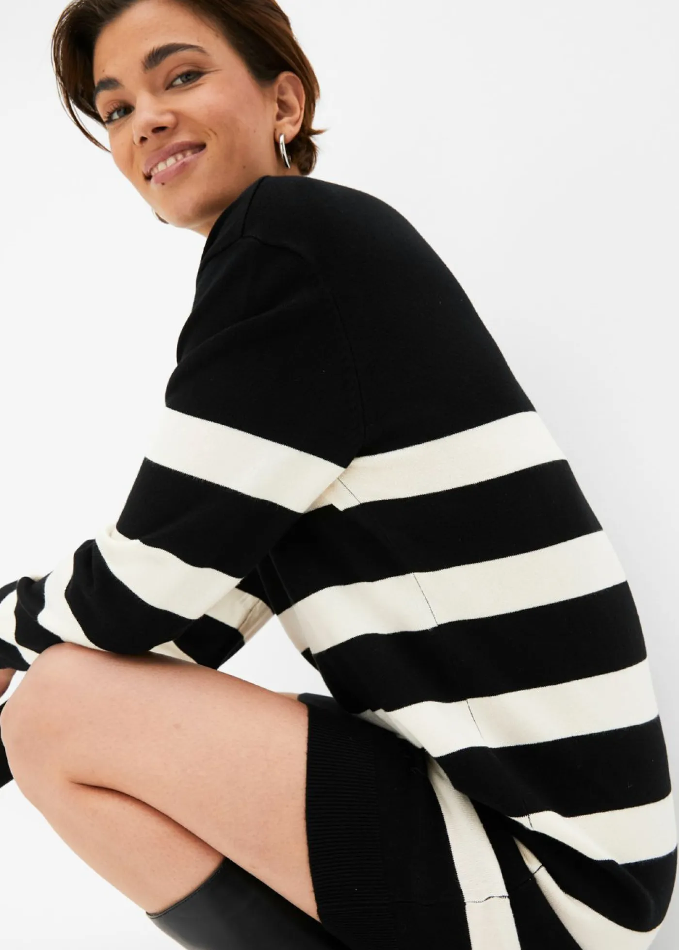 bonprix bonprix Vestido de punto negro-marfil con rayas Clearance