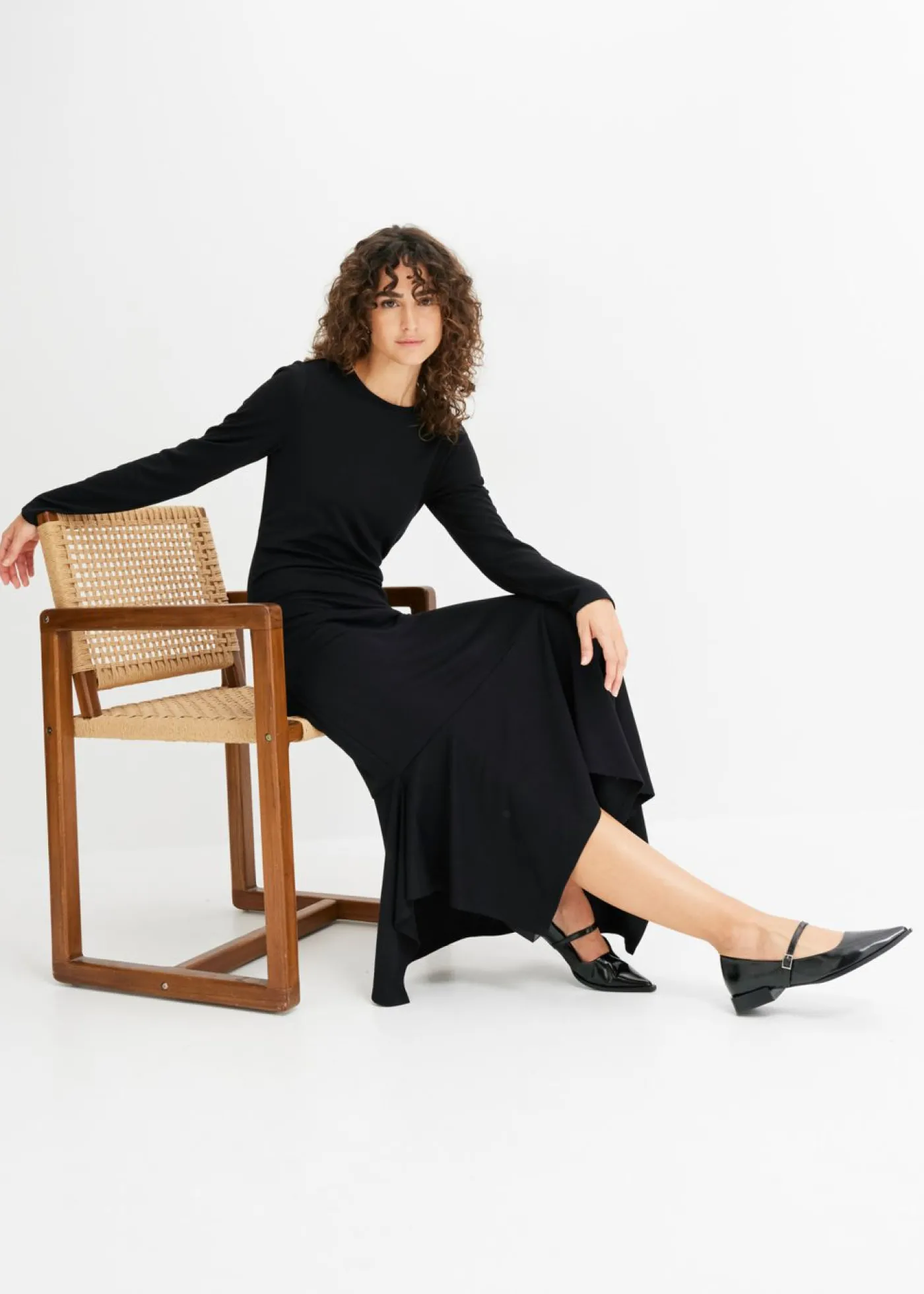 bonprix bonprix Vestido de punto Negro Hot