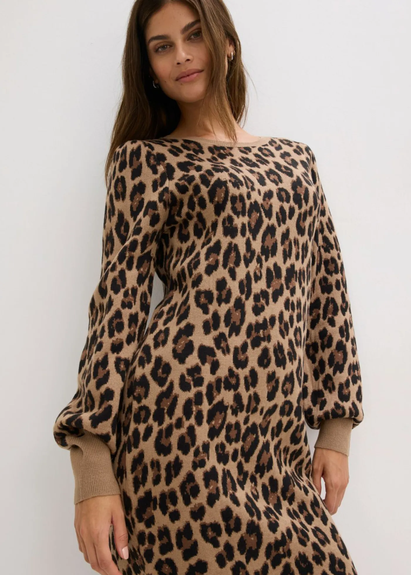 bonprix bonprix Vestido de punto Beige con estampado de leopardo Clearance