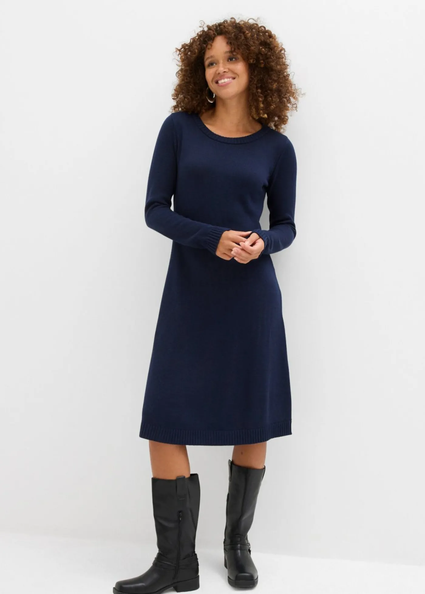 bonprix bonprix Vestido de punto acampanado Azul marino