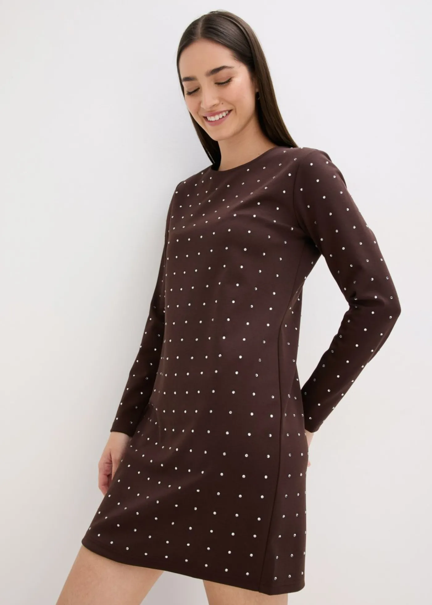 bonprix bonprix Vestido de punto con aplicaciones de piedras brillantes Marrón oscuro Best