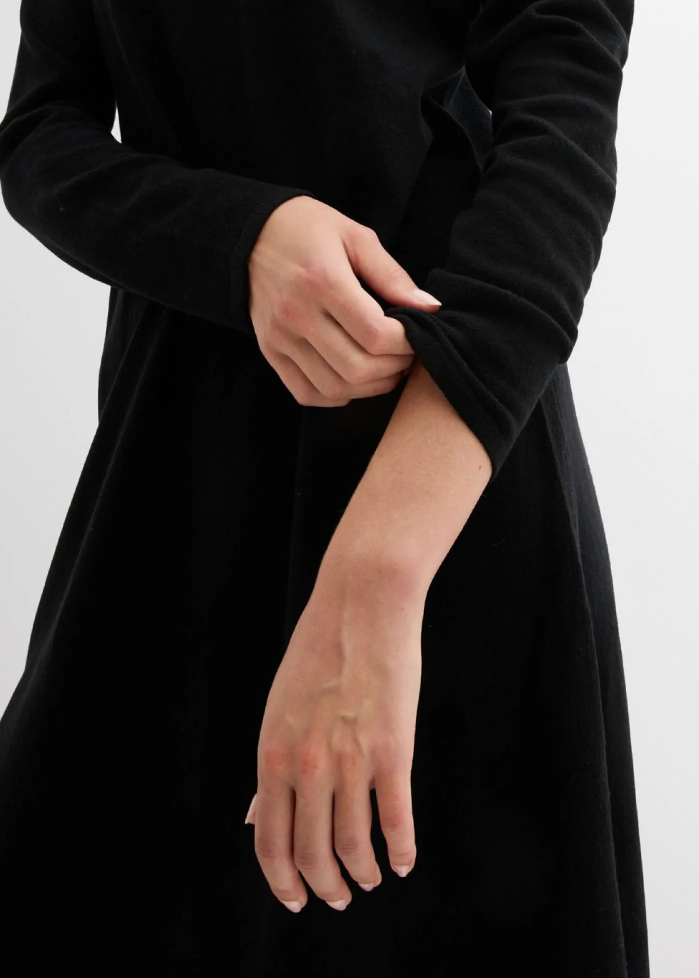 bonprix bonprix Vestido de punto con corte en A Negro New