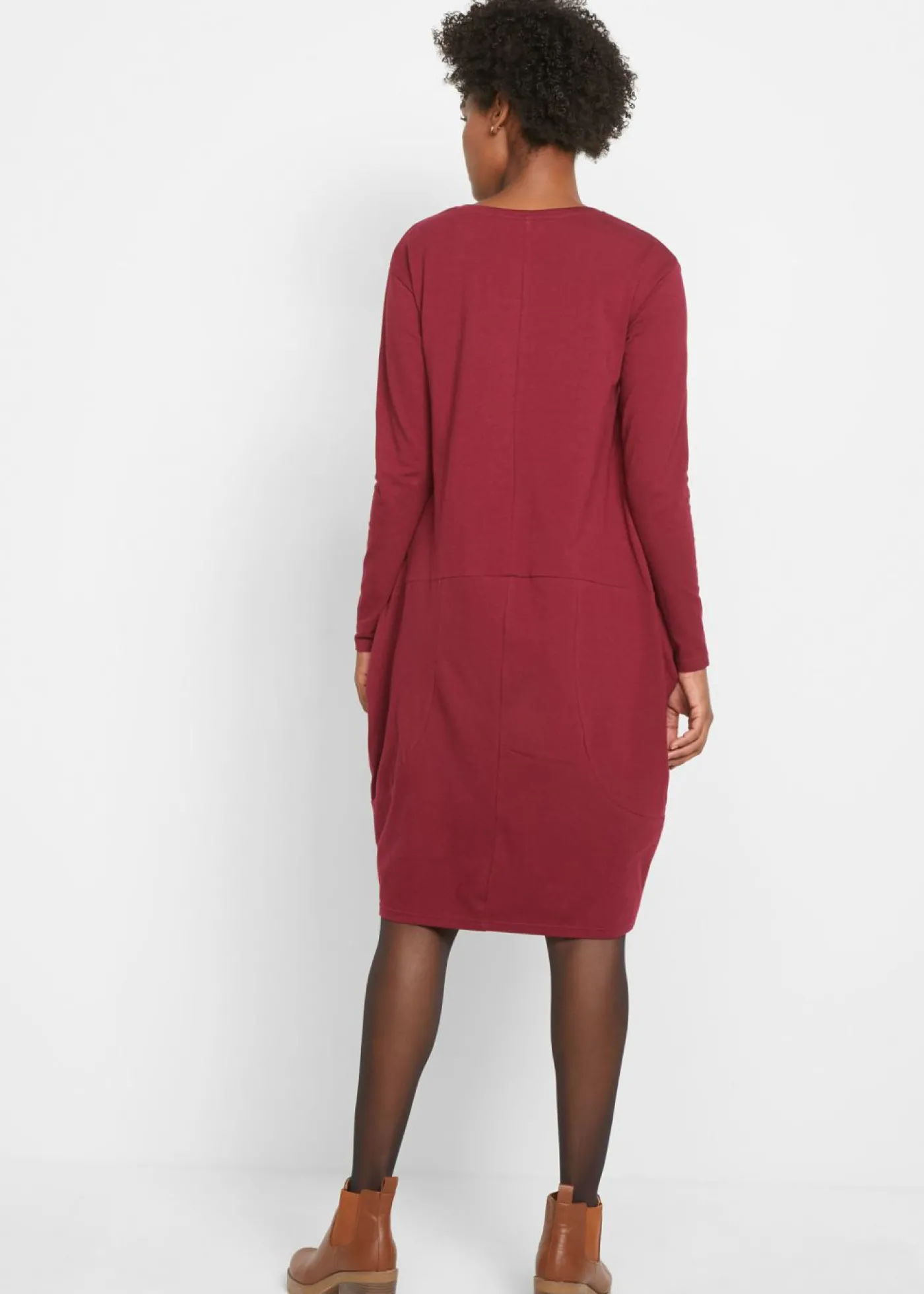 bonprix bonprix Vestido de punto con forma en O Burdeos Hot