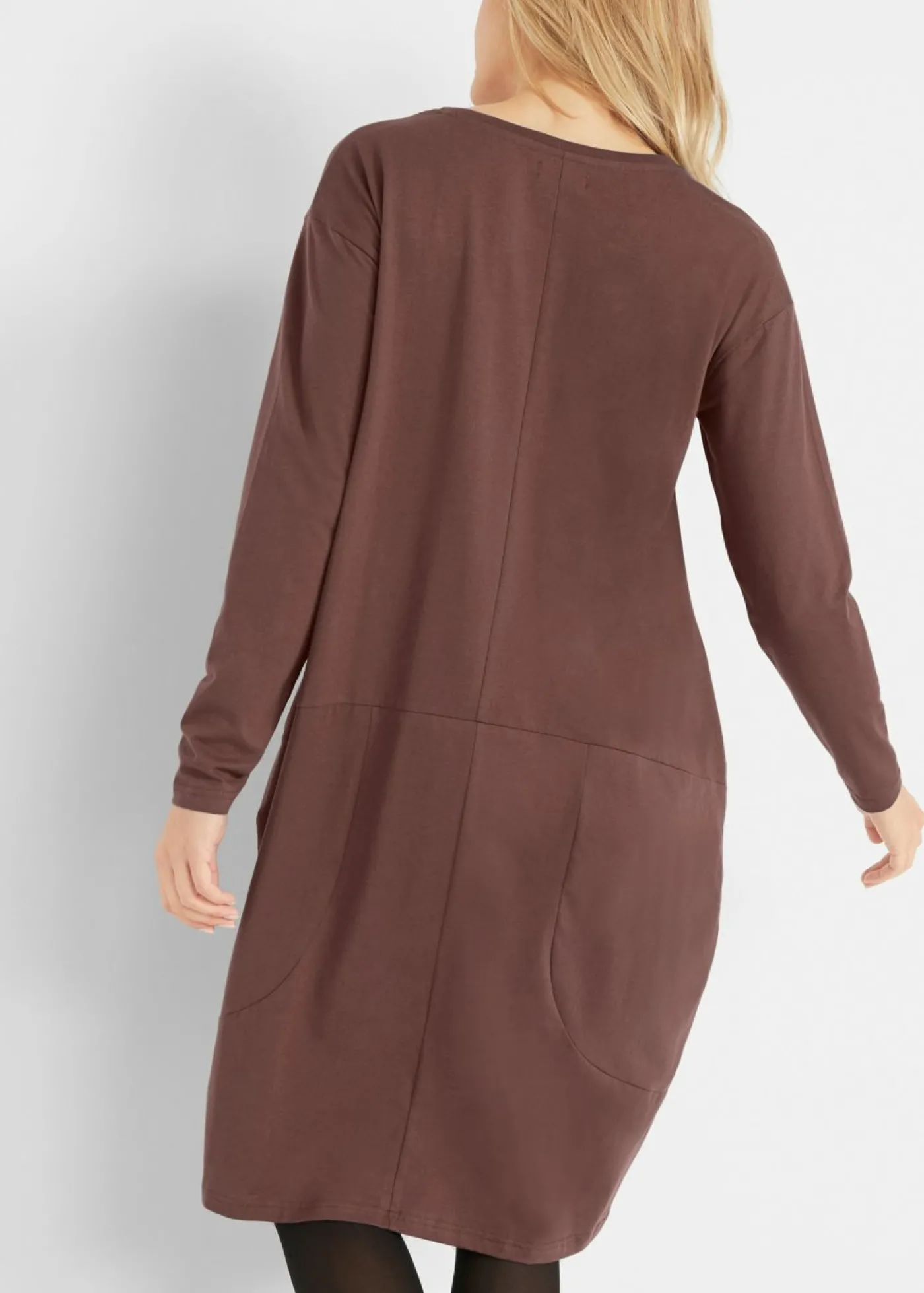 bonprix bonprix Vestido de punto con forma en O Marrón tierra Discount