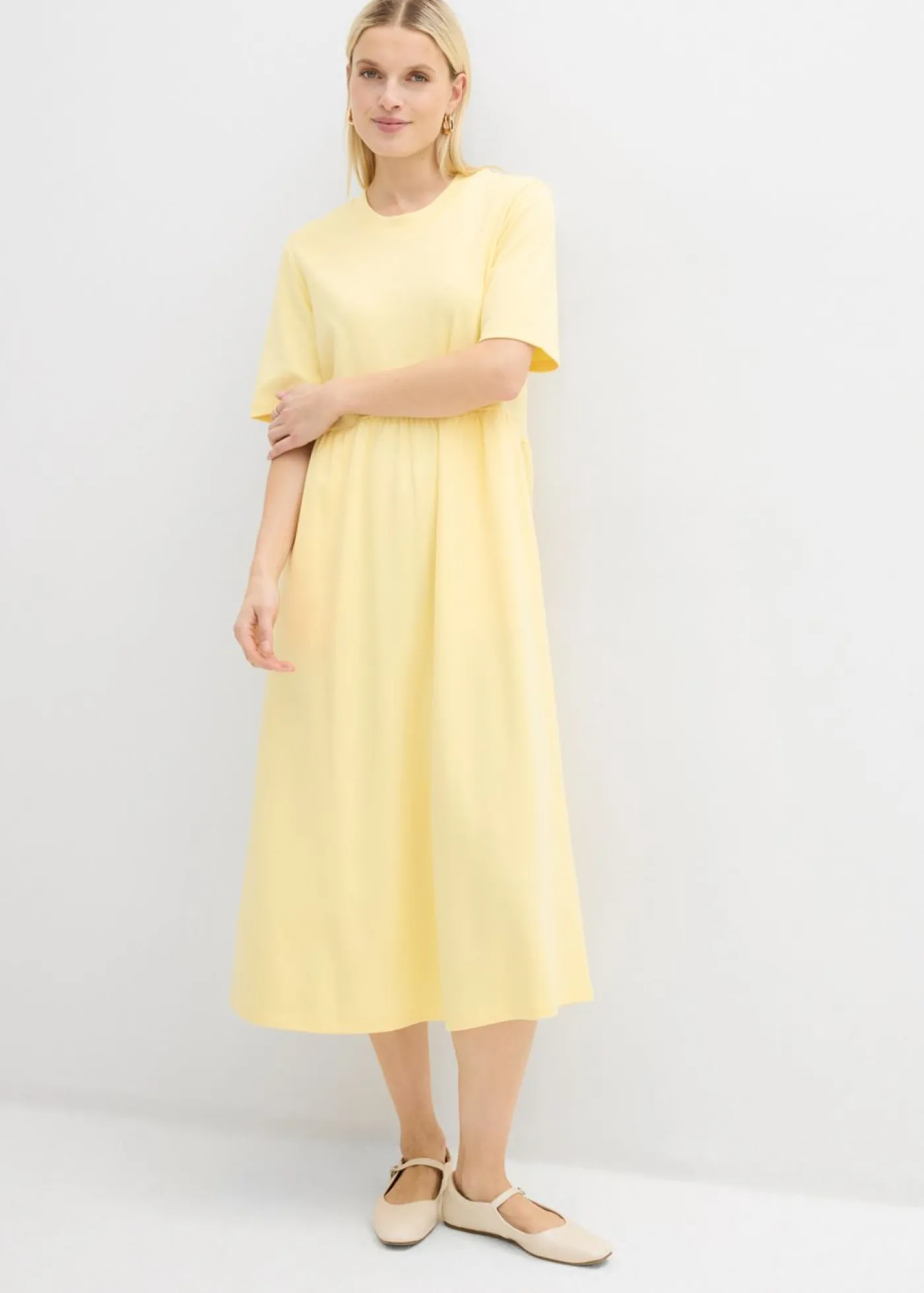bonprix bonprix Vestido de punto de algodón puro Amarillo claro Hot