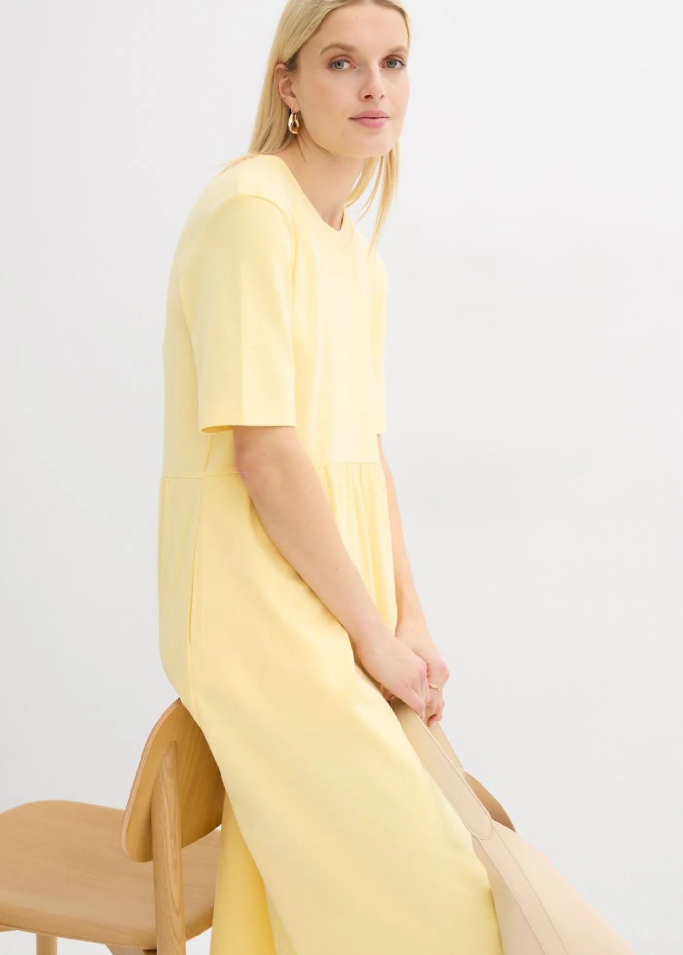 bonprix bonprix Vestido de punto de algodón puro Amarillo claro Hot