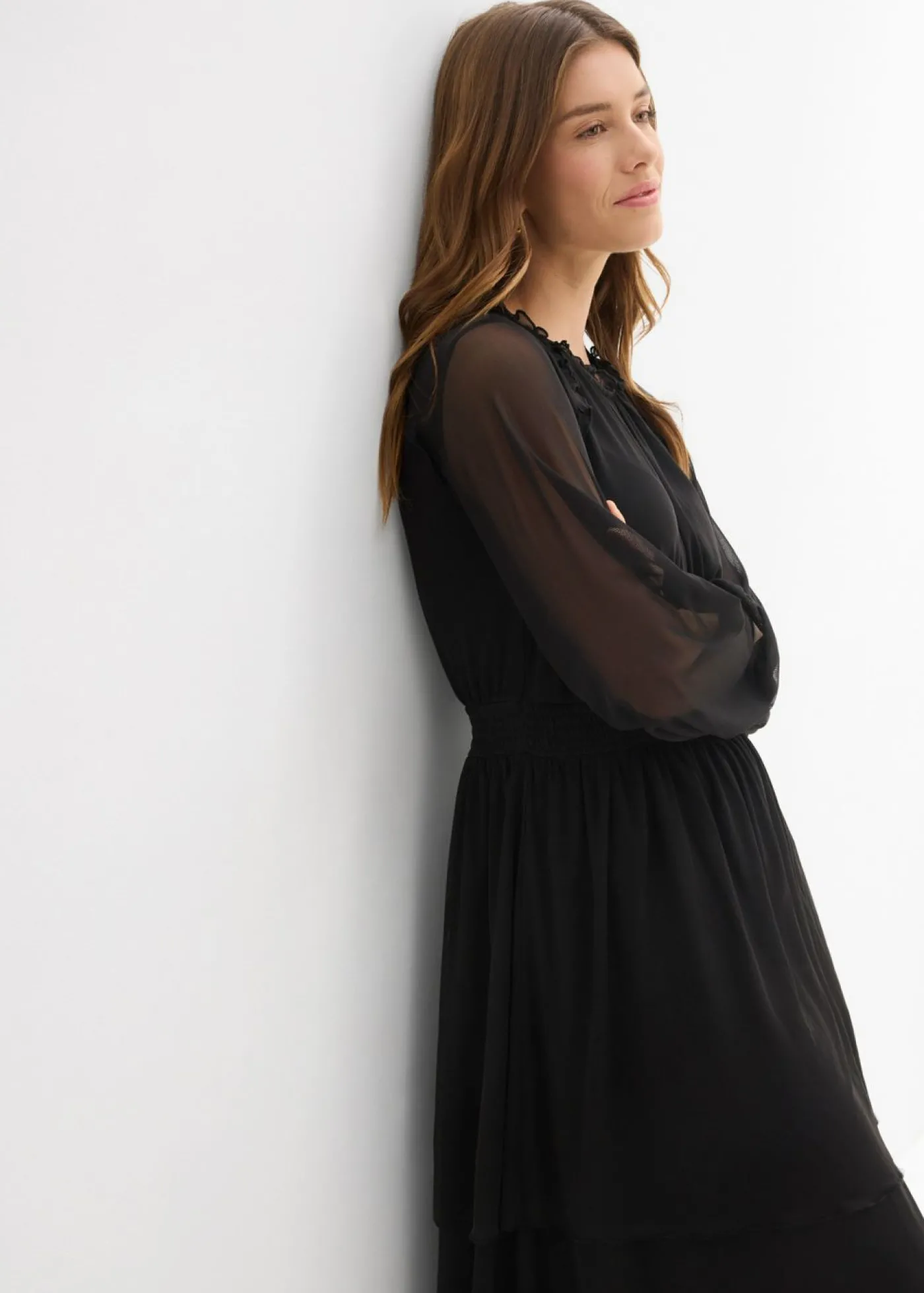 bonprix bonprix Vestido de punto de malla fina Negro Sale