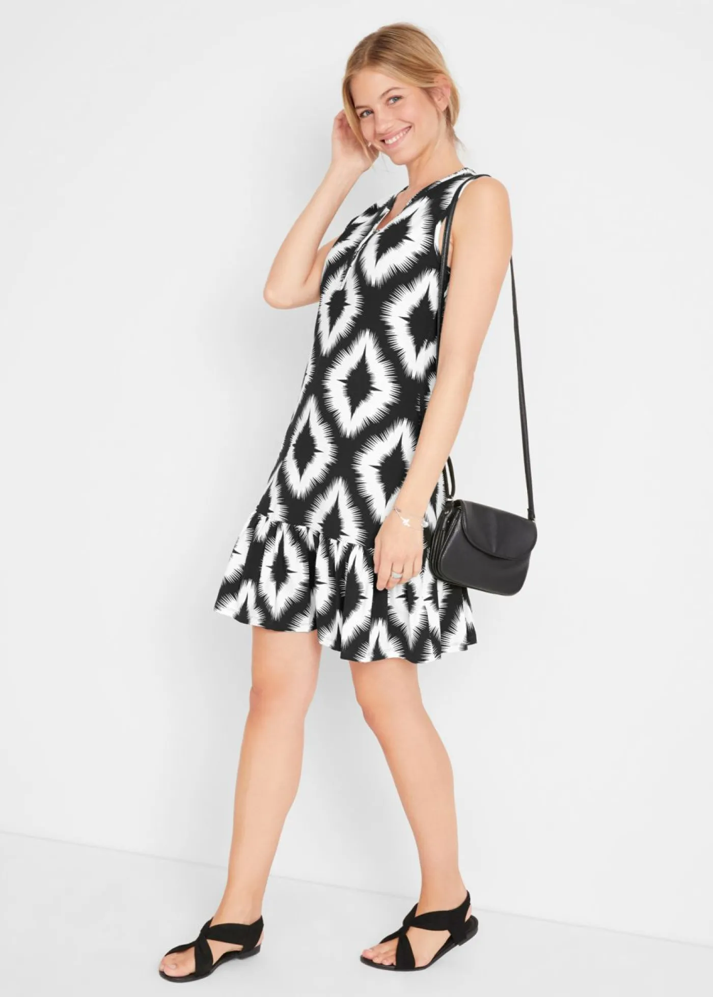bonprix bonprix Vestido de punto de mezcla de algodón suave Negro con estampado gráfico Sale