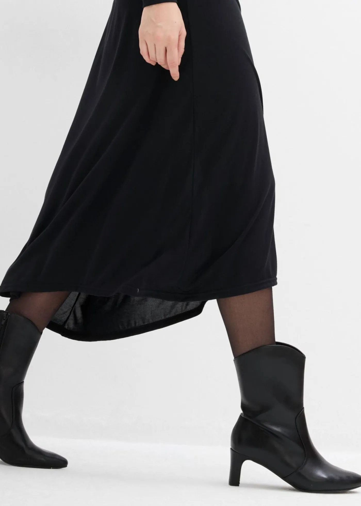 bonprix bonprix Vestido de punto de mezcla de modal suave Negro