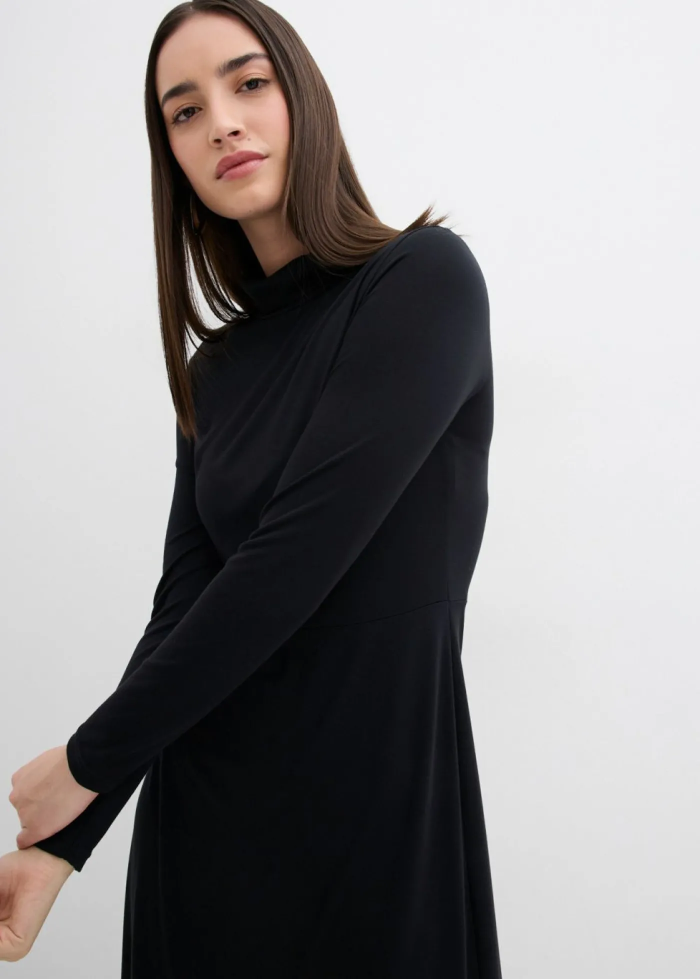 bonprix bonprix Vestido de punto de mezcla de modal suave Negro