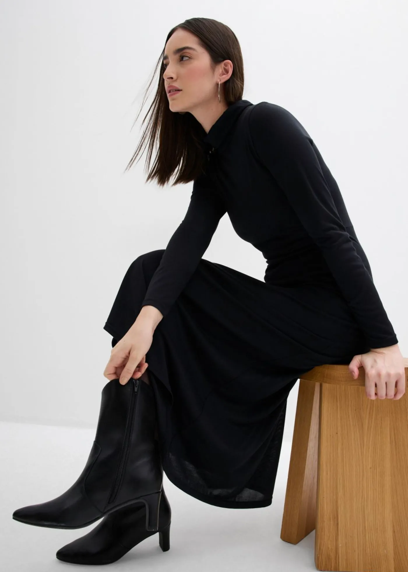 bonprix bonprix Vestido de punto de mezcla de modal suave Negro