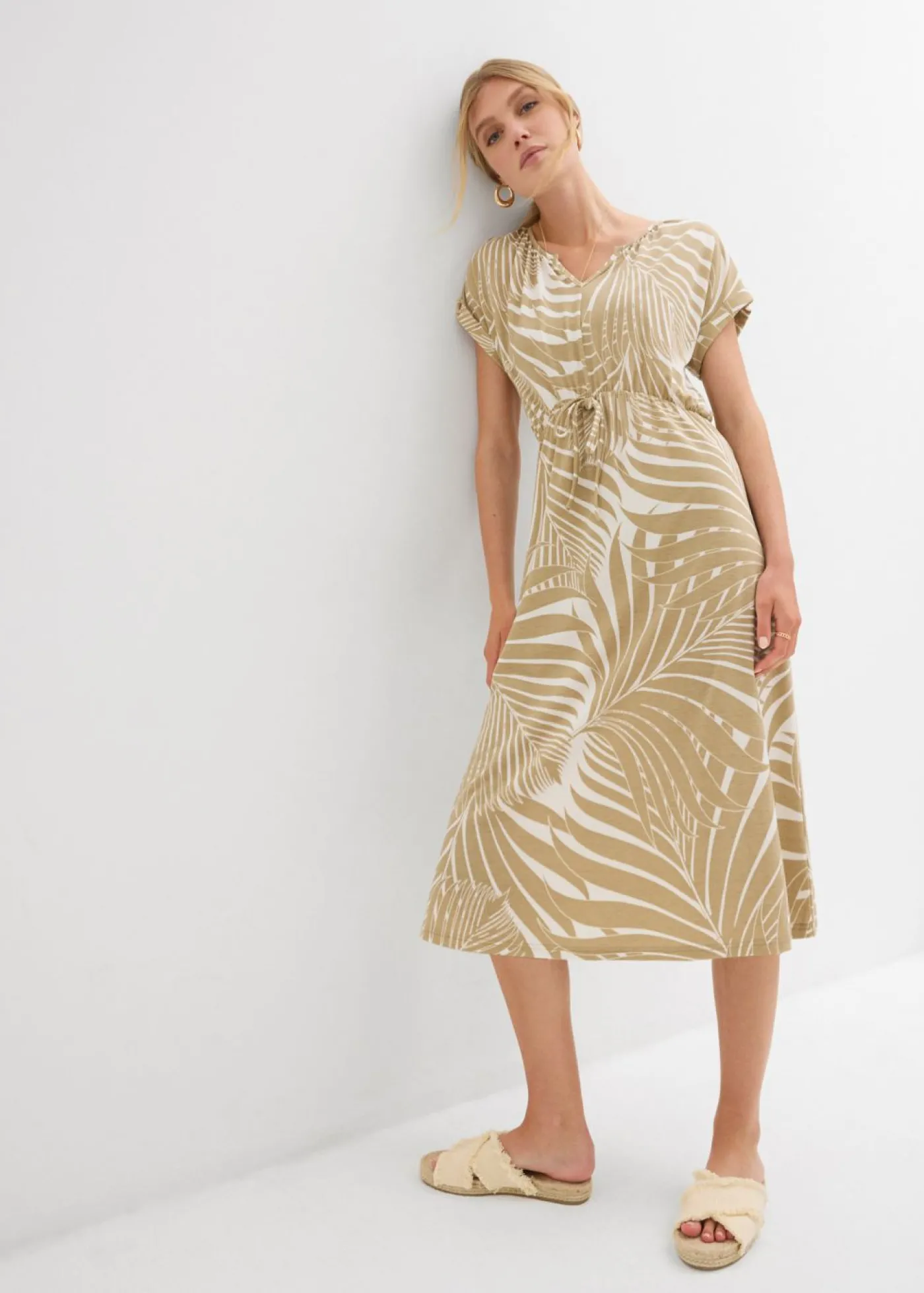 bonprix bonprix Vestido de punto de mezcla de viscosa fluida blanco lana-beige nuevo Online