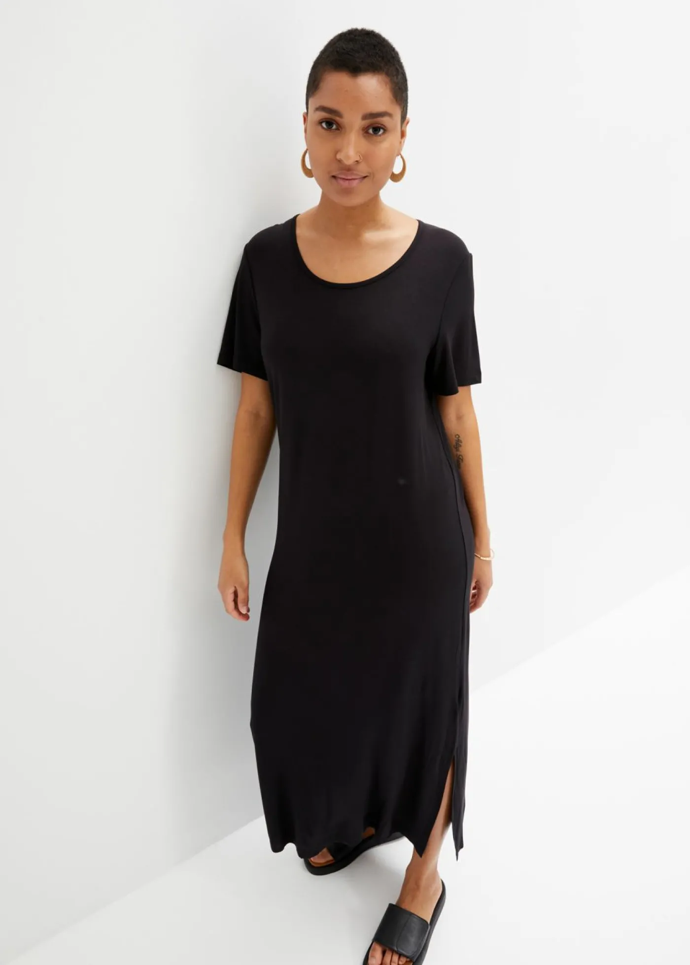 bonprix bonprix Vestido de punto de mezcla de viscosa fluida Negro Discount