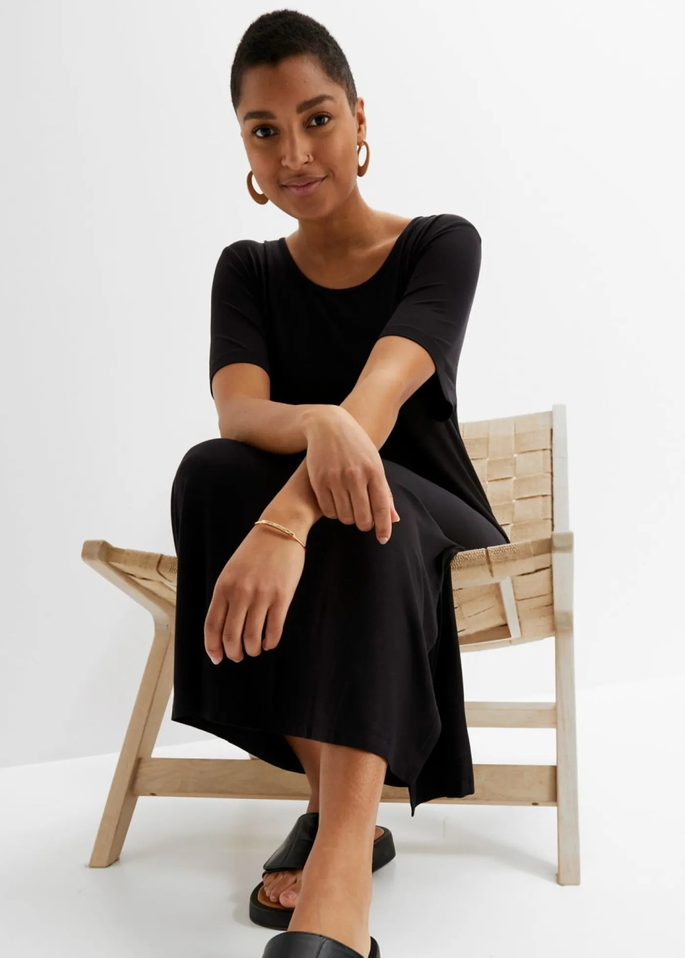 bonprix bonprix Vestido de punto de mezcla de viscosa fluida Negro Discount
