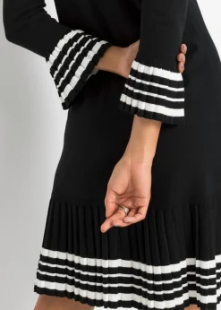 bonprix bonprix Vestido de punto de mezcla de viscosa suave negro/crema suave con rayas Clearance