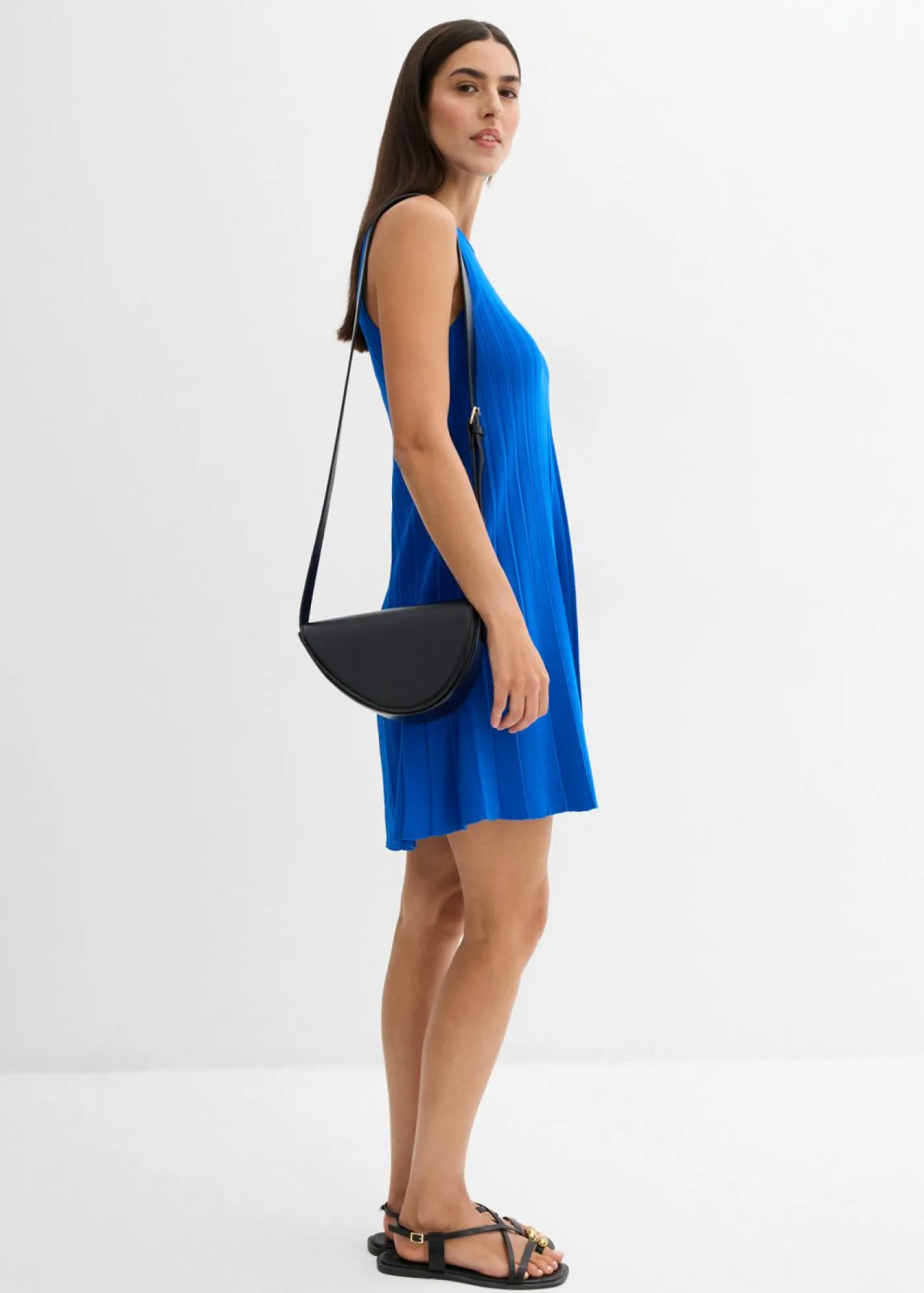 bonprix bonprix Vestido de punto de mezcla de viscosa con línea en A Azur Discount