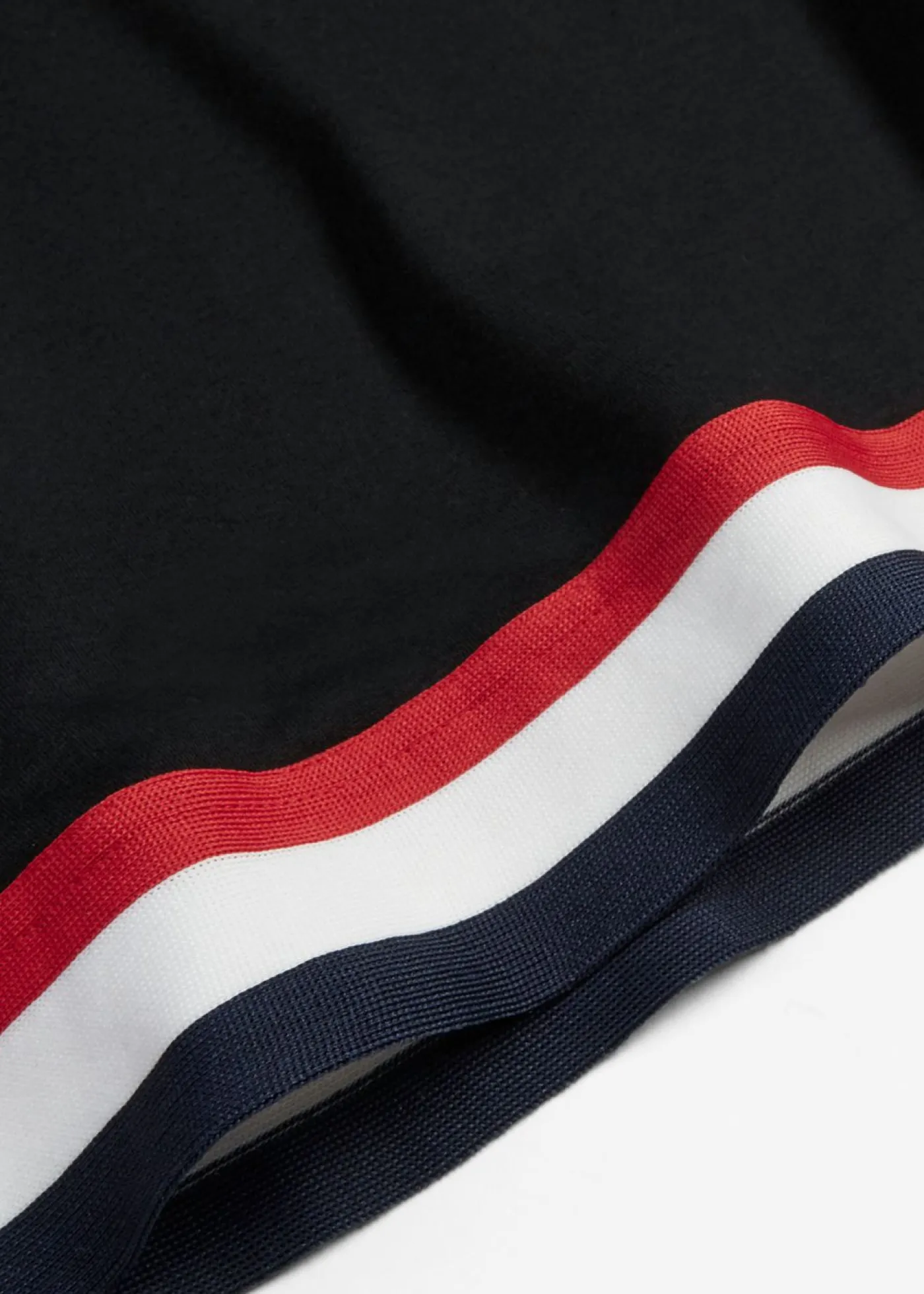 bonprix bonprix Vestido de punto de suave mezcla de viscosa Negro