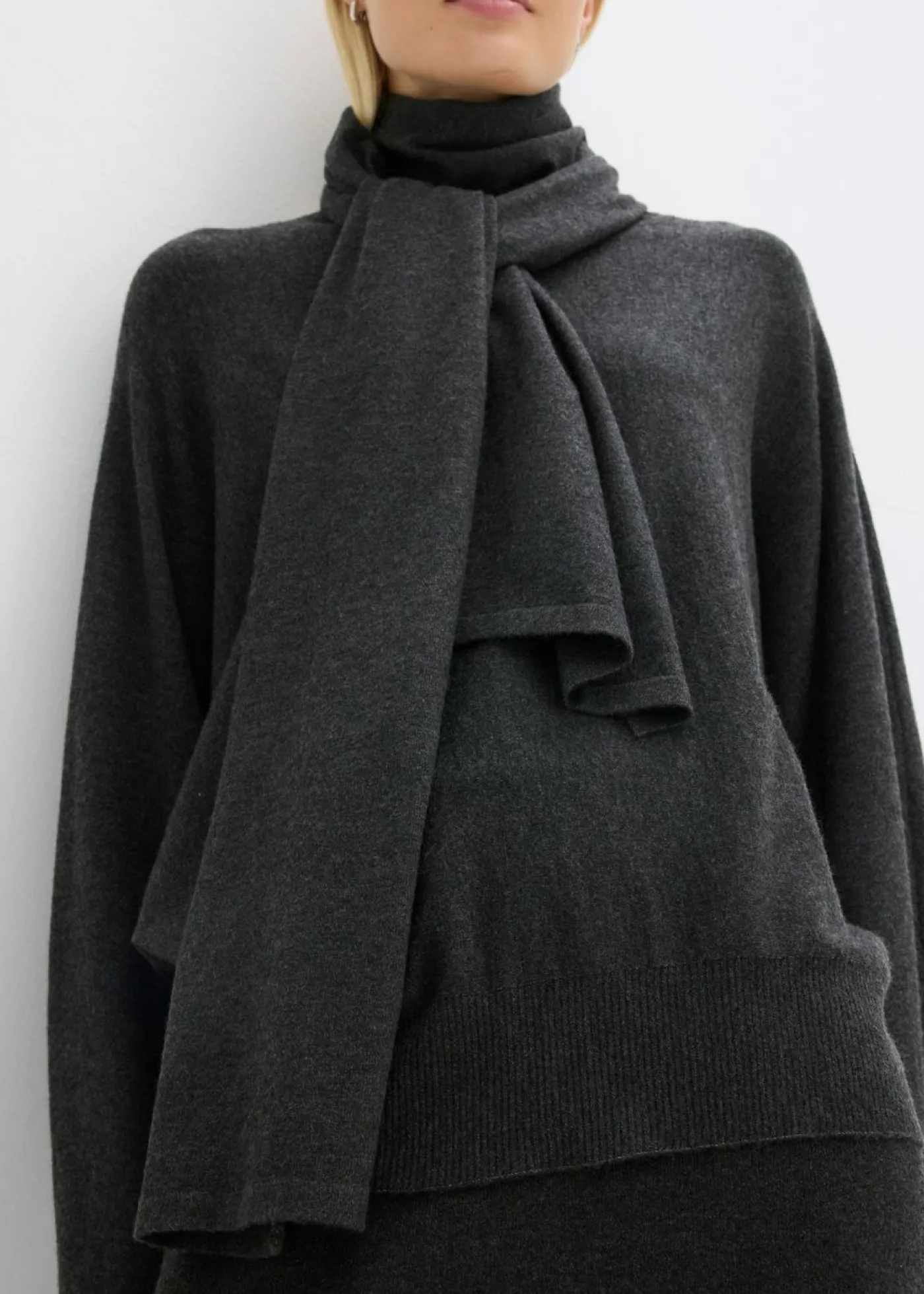 bonprix bonprix Vestido de punto fino de mezcla de viscosa suave Antracita jaspeado Sale