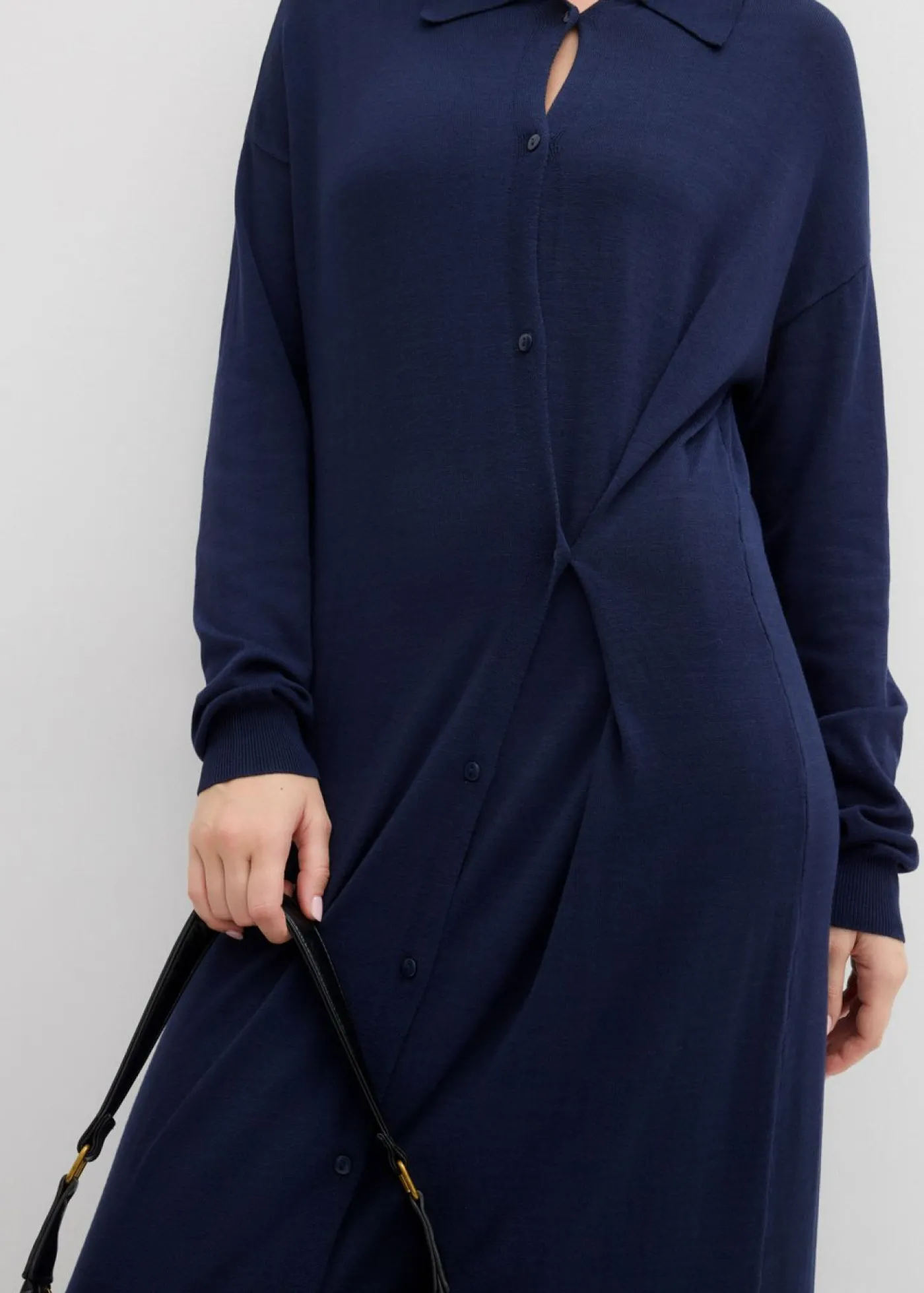 bonprix bonprix Vestido de punto fino de mezcla de viscosa Azul marino Hot