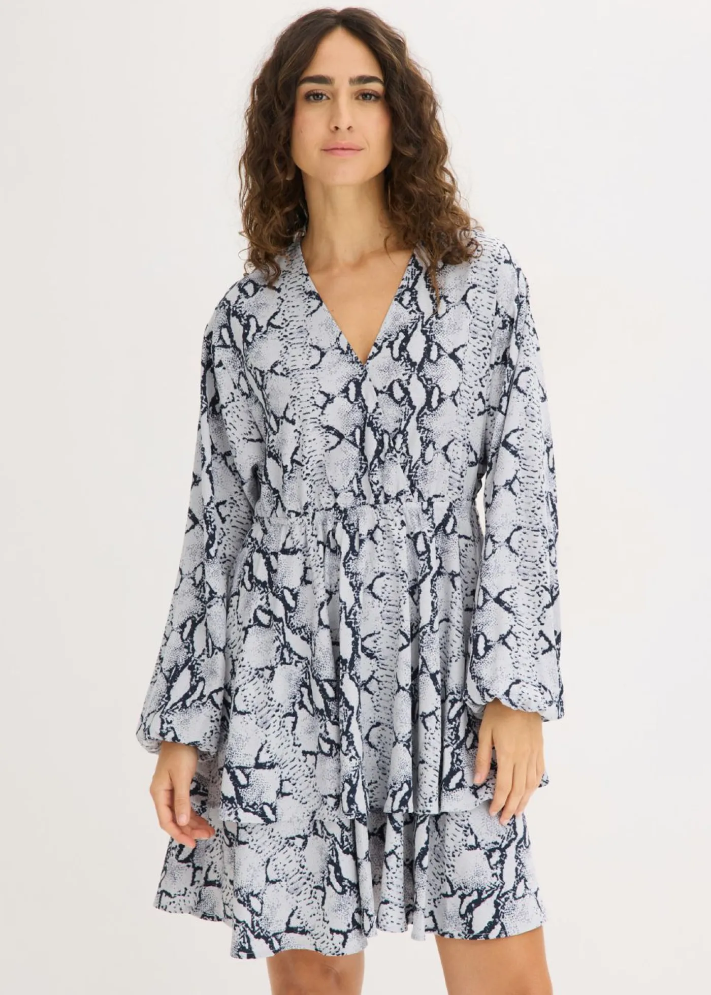 bonprix bonprix Vestido estampado Negro-blanco con estampado de serpiente Hot