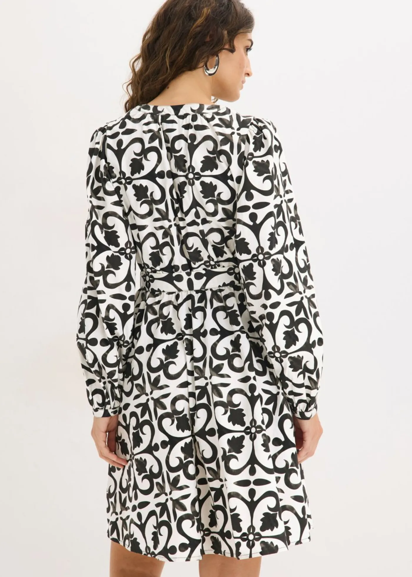 bonprix bonprix Vestido estampado blanco-negro estampado