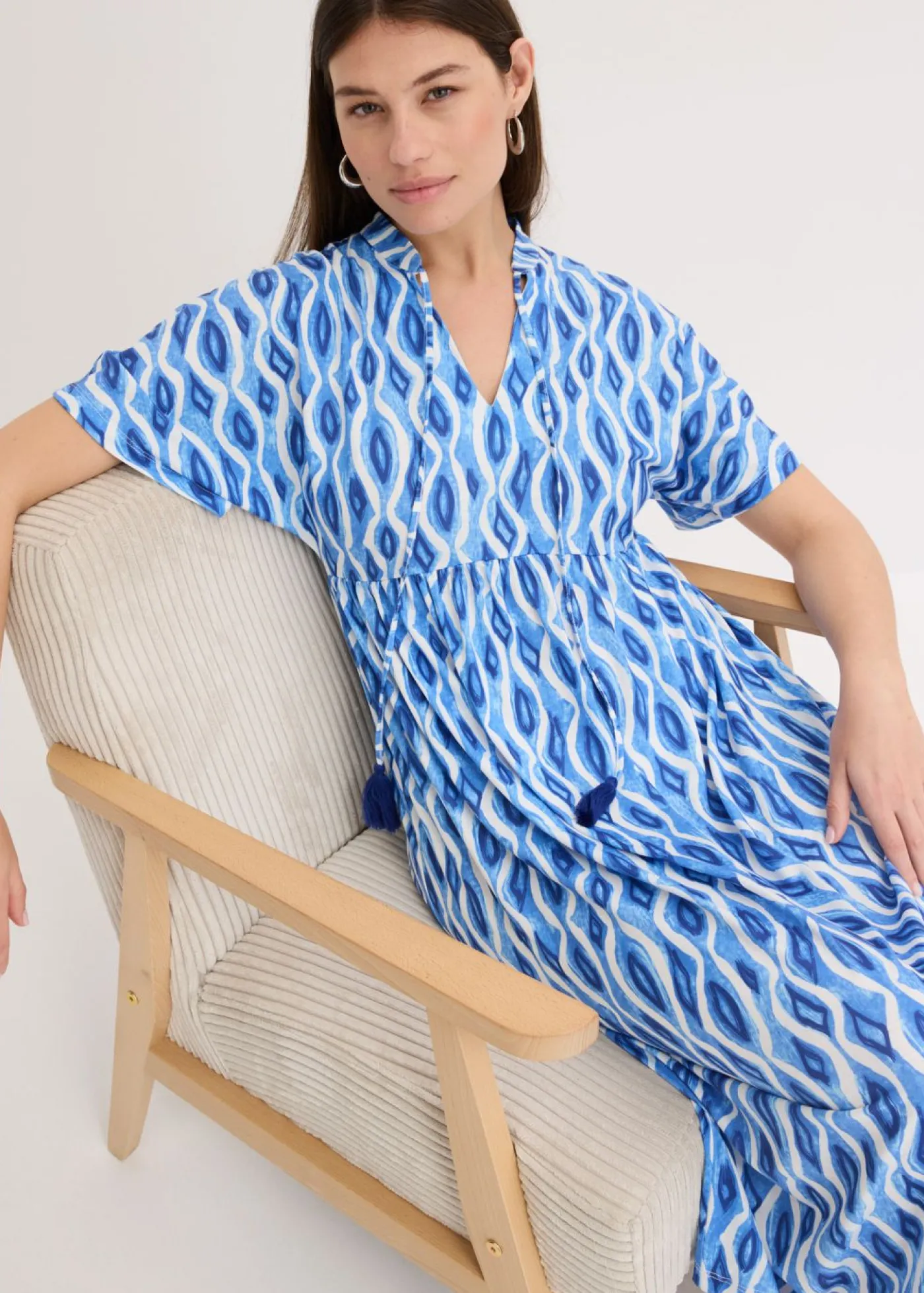 bonprix bonprix Vestido estampado con corte de túnica Azul Sale