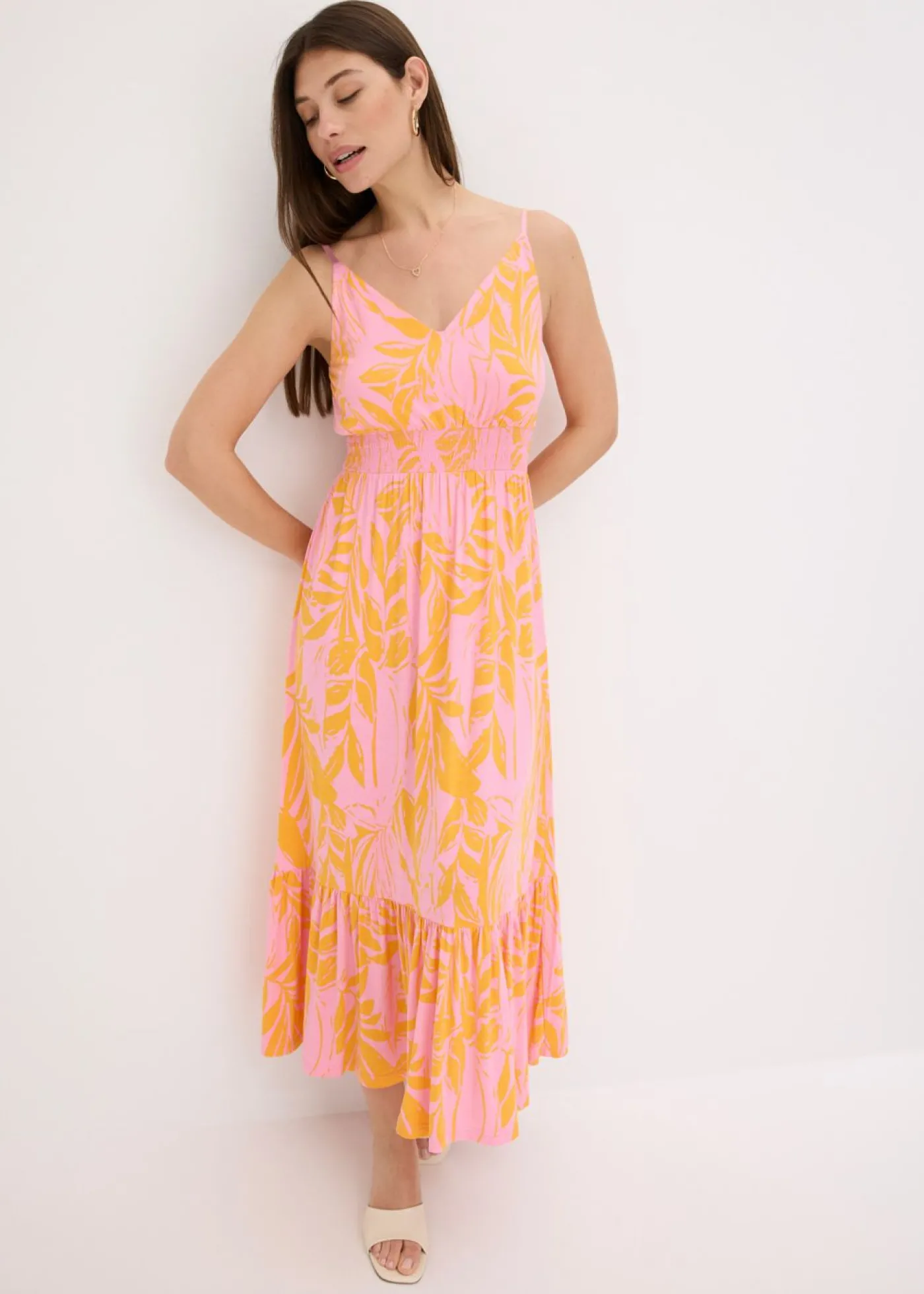 bonprix bonprix Vestido estampado de tirantes de mezcla de viscosa suave naranja-rosa caliente Online