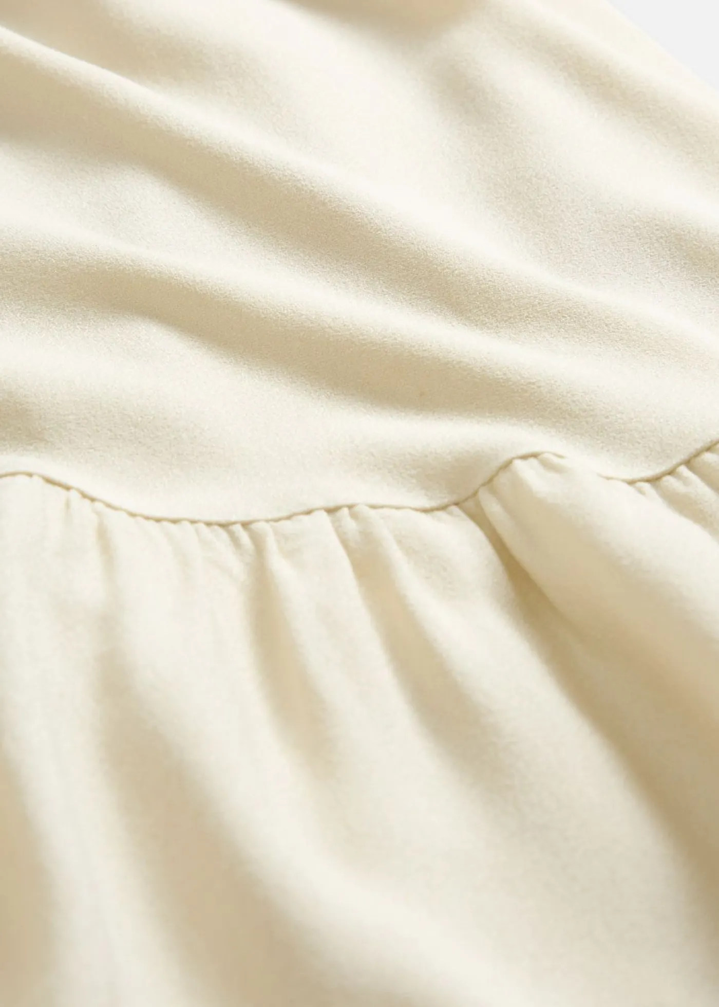 bonprix bonprix Vestido largo a capas de viscosa fluida Crudo Clearance