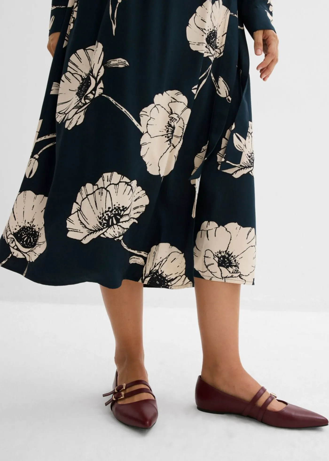 bonprix bonprix Vestido largo cruzado para durante y después del embarazo verde petróleo-negro-beige Sale