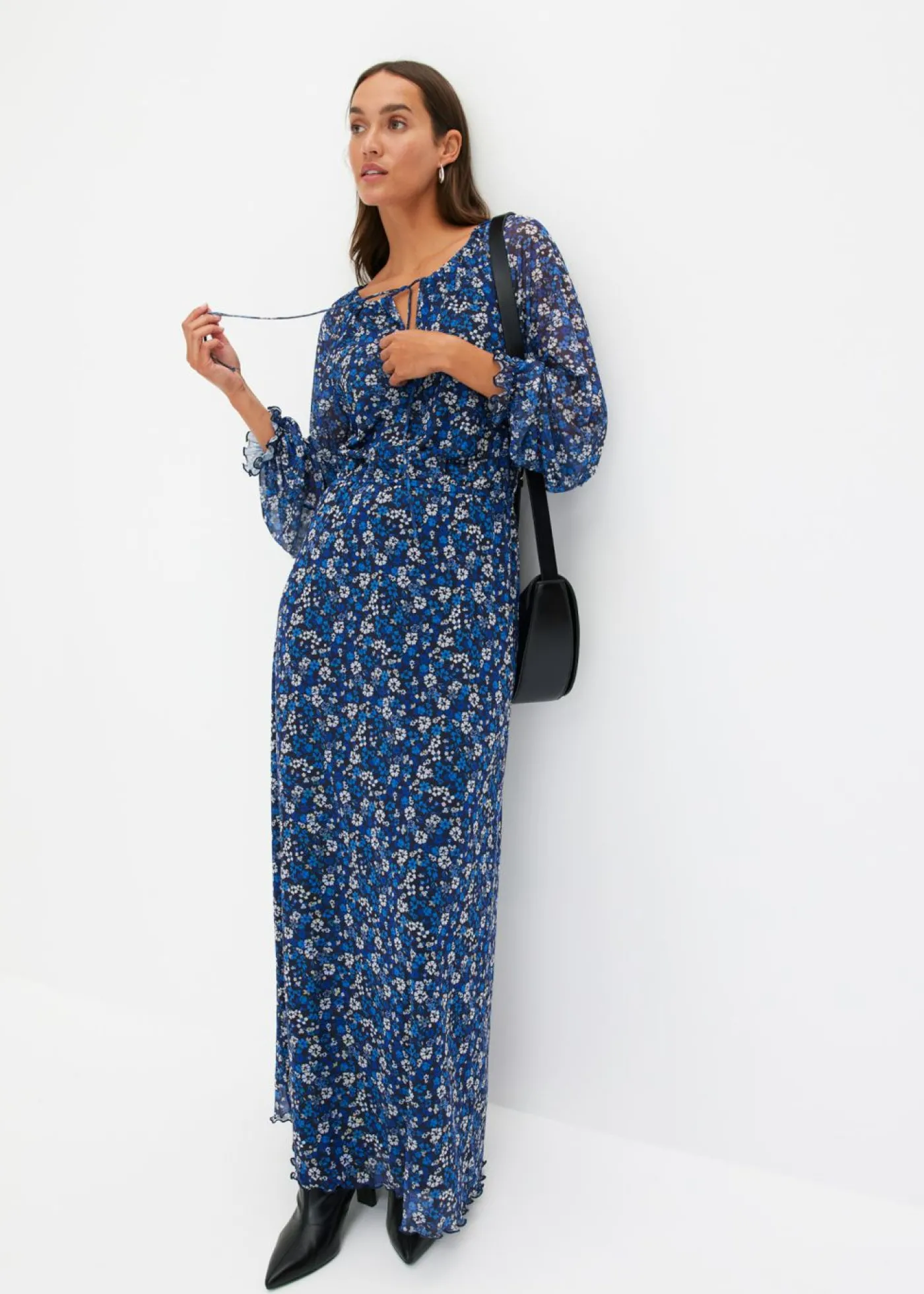 bonprix bonprix Vestido largo de malla negro-crema-azul con flores Online