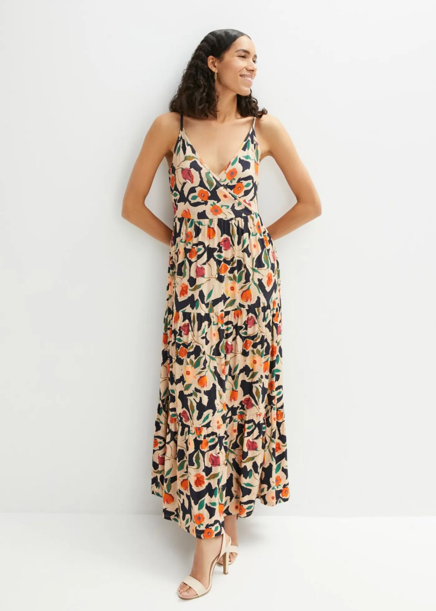 bonprix bonprix Vestido largo de mezcla de viscosa suave Negro-beige de flores Sale
