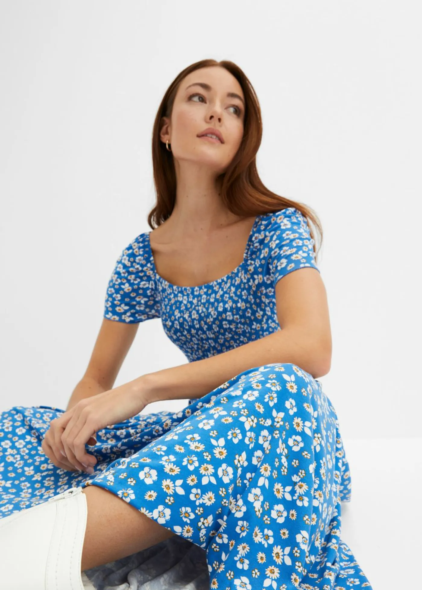 bonprix bonprix Vestido largo de mezcla de viscosa Azul-blanco lana de flores Clearance
