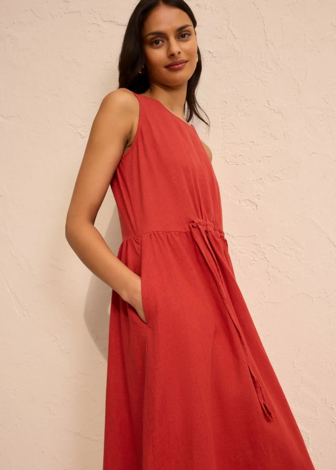 bonprix bonprix Vestido largo de mezcla ligera de lino y viscosa rojo carmín Online