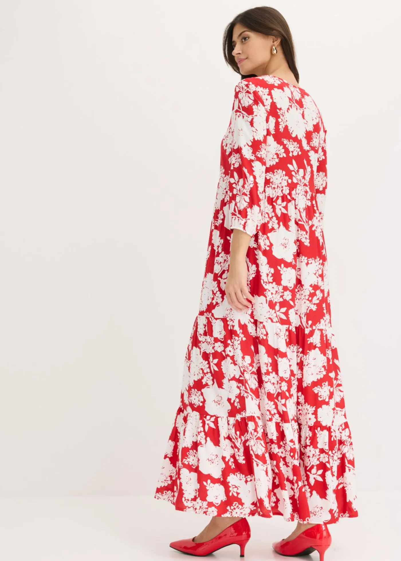 bonprix bonprix Vestido largo de viscosa fluida rojo tomate/blanco con flores