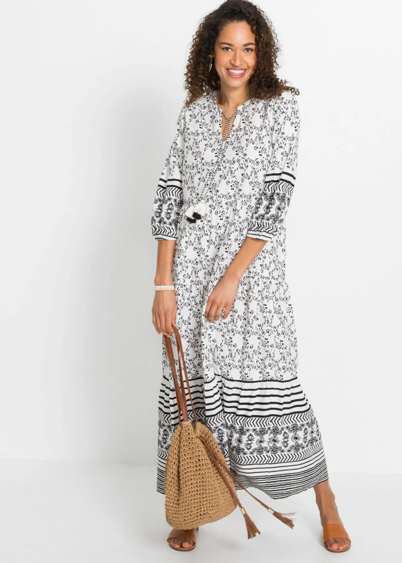bonprix bonprix Vestido largo de viscosa fluida Blanco-negro con estampado gráfico Outlet