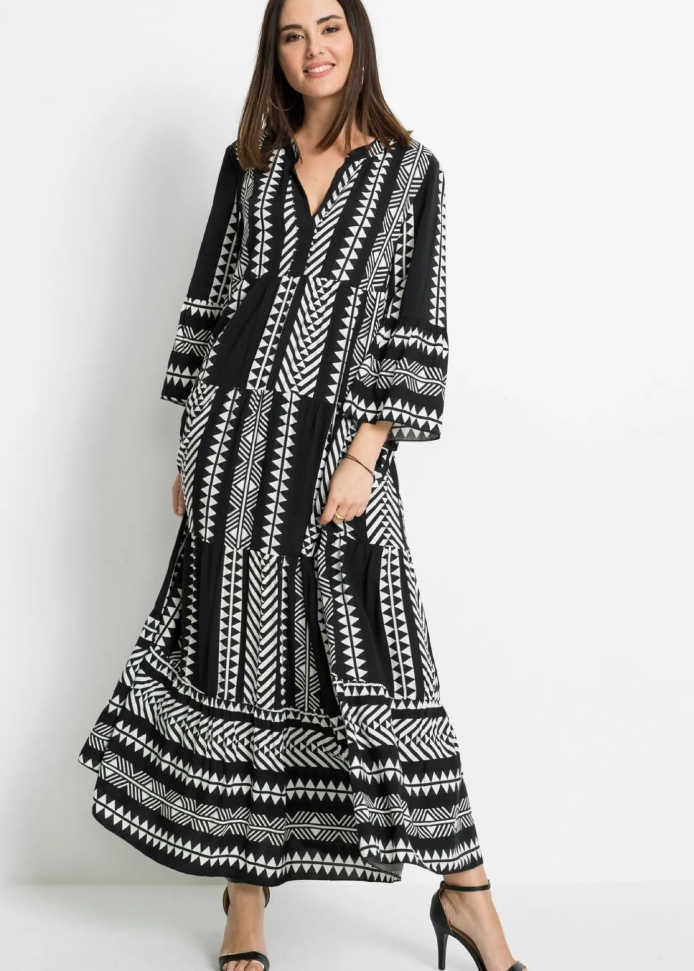 bonprix bonprix Vestido largo de viscosa fluida Negro-Blanco lana con estampado gráfico Discount