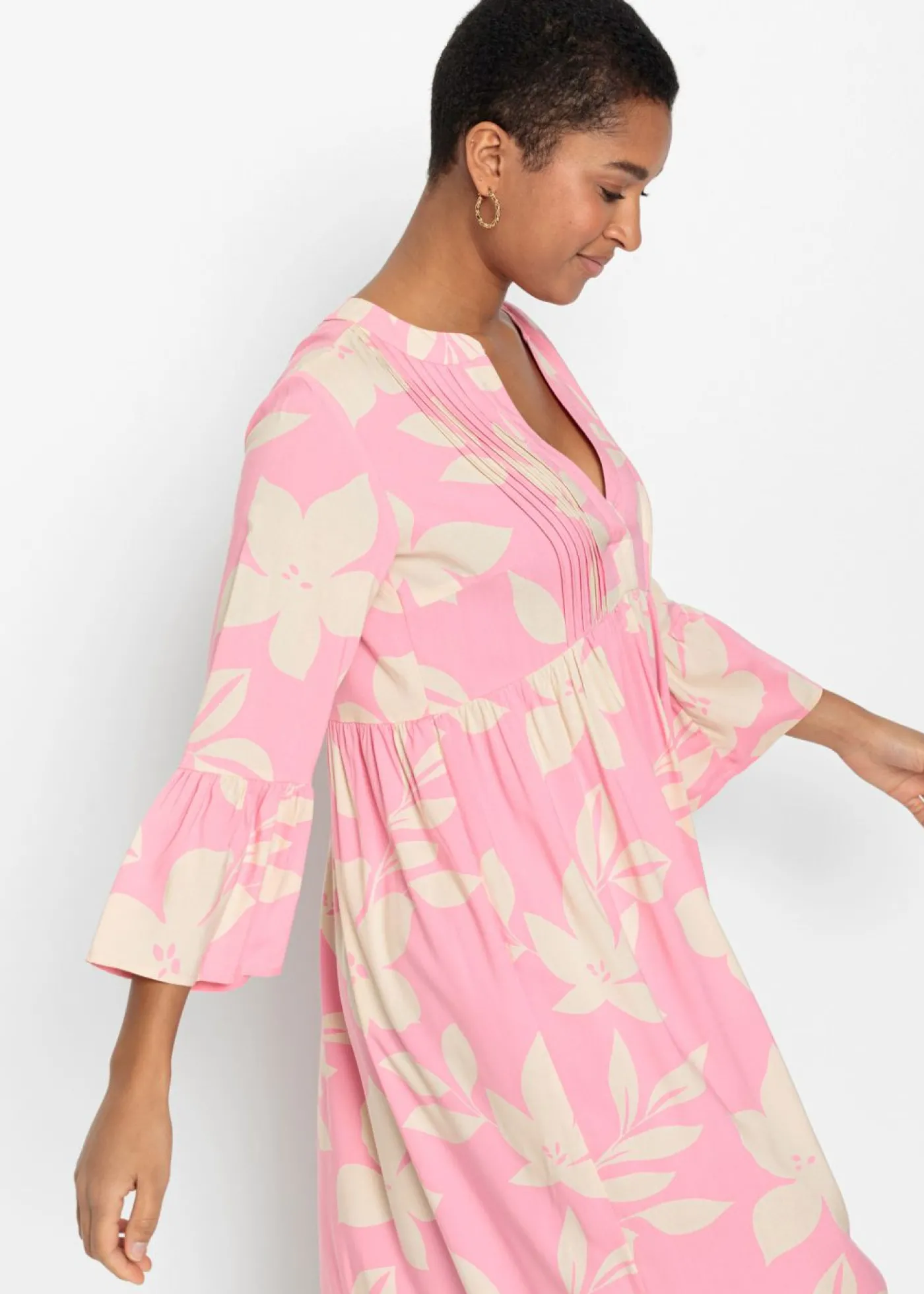 bonprix bonprix Vestido largo de viscosa fluida rosa brillante-arena claro con flores Online