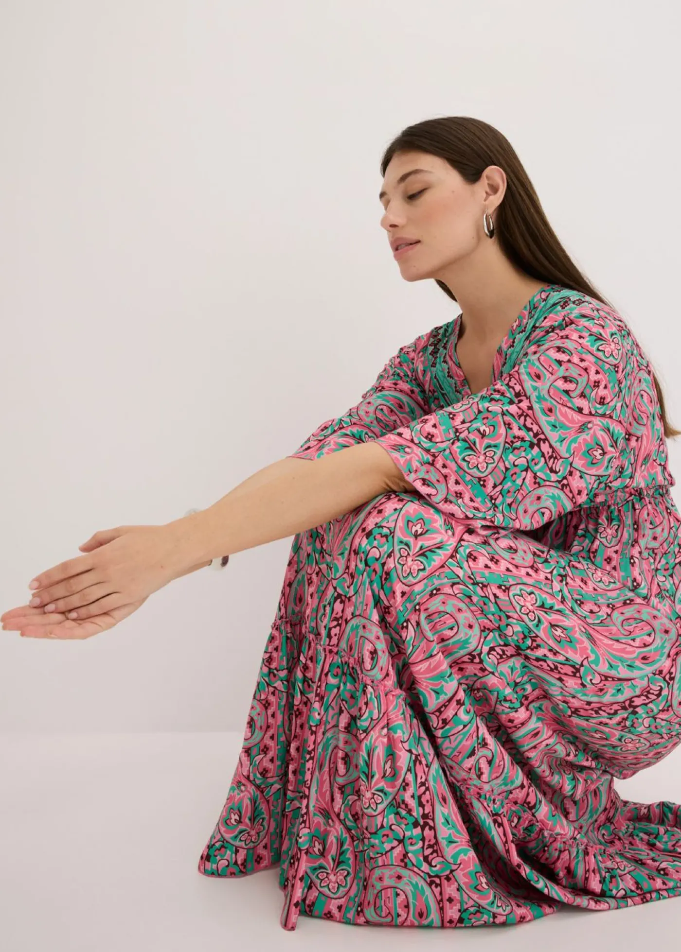 bonprix bonprix Vestido largo estampado de viscosa fluida rosa caliente/turquesa Sale